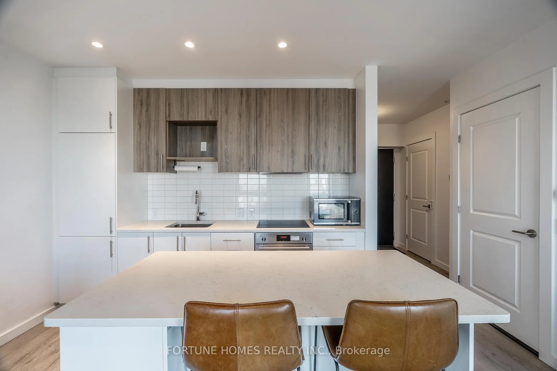 Photo 18 of Unit 1712, 181 King Street S, Waterloo, Uptown West — HOMEH