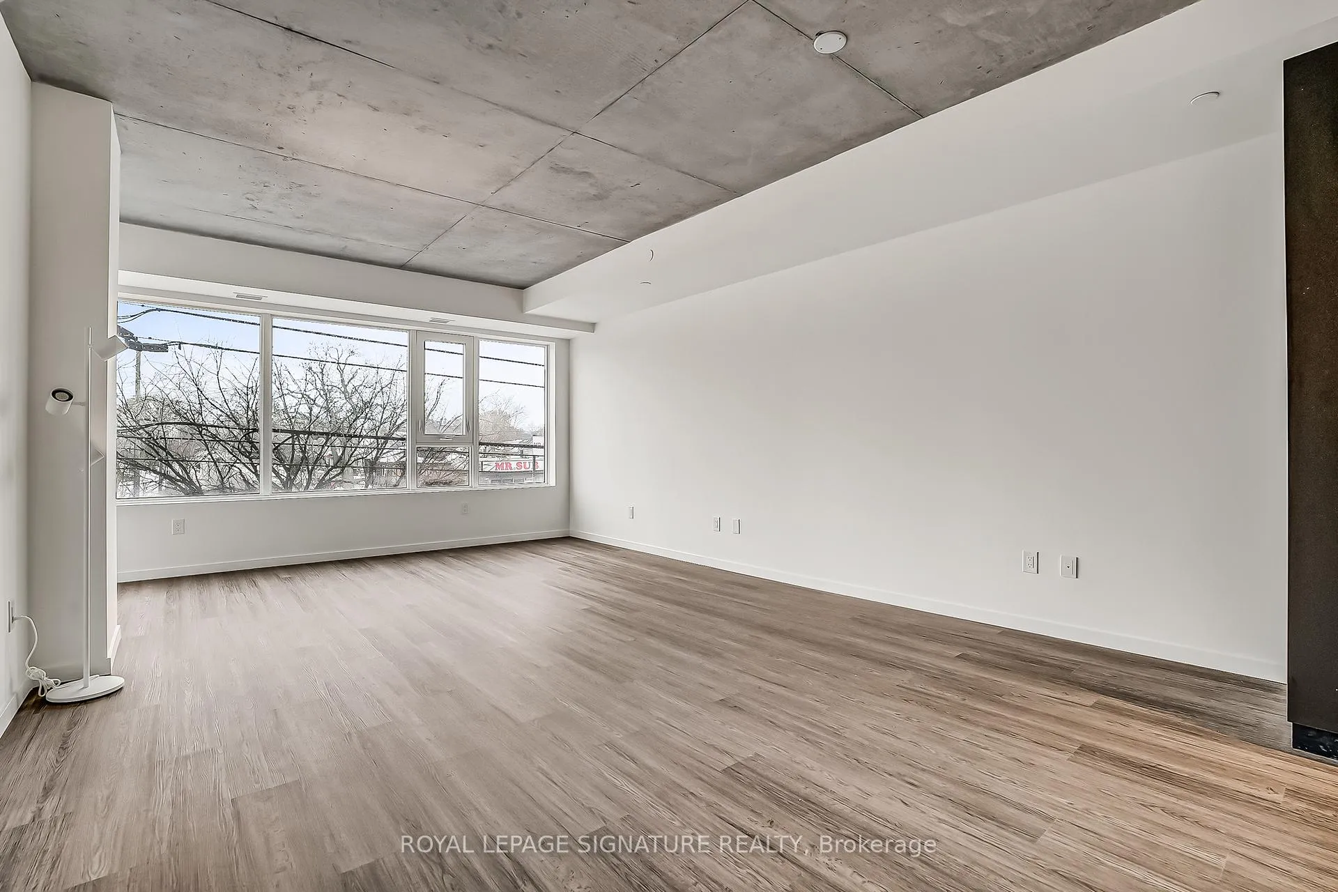 Photo 13 of Unit 214, 689 The Queensway, Etobicoke, Stonegate-Queensway — HOMEH