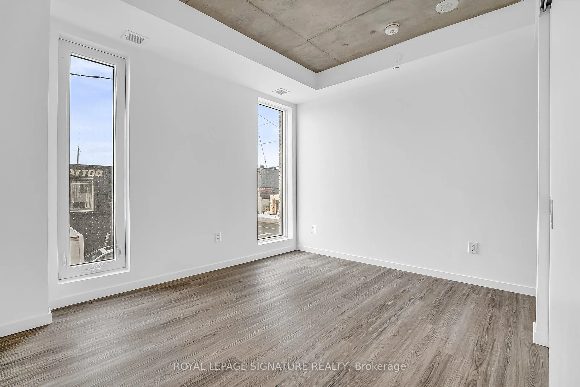 Photo 25 of Unit 214, 689 The Queensway, Etobicoke, Stonegate-Queensway — HOMEH
