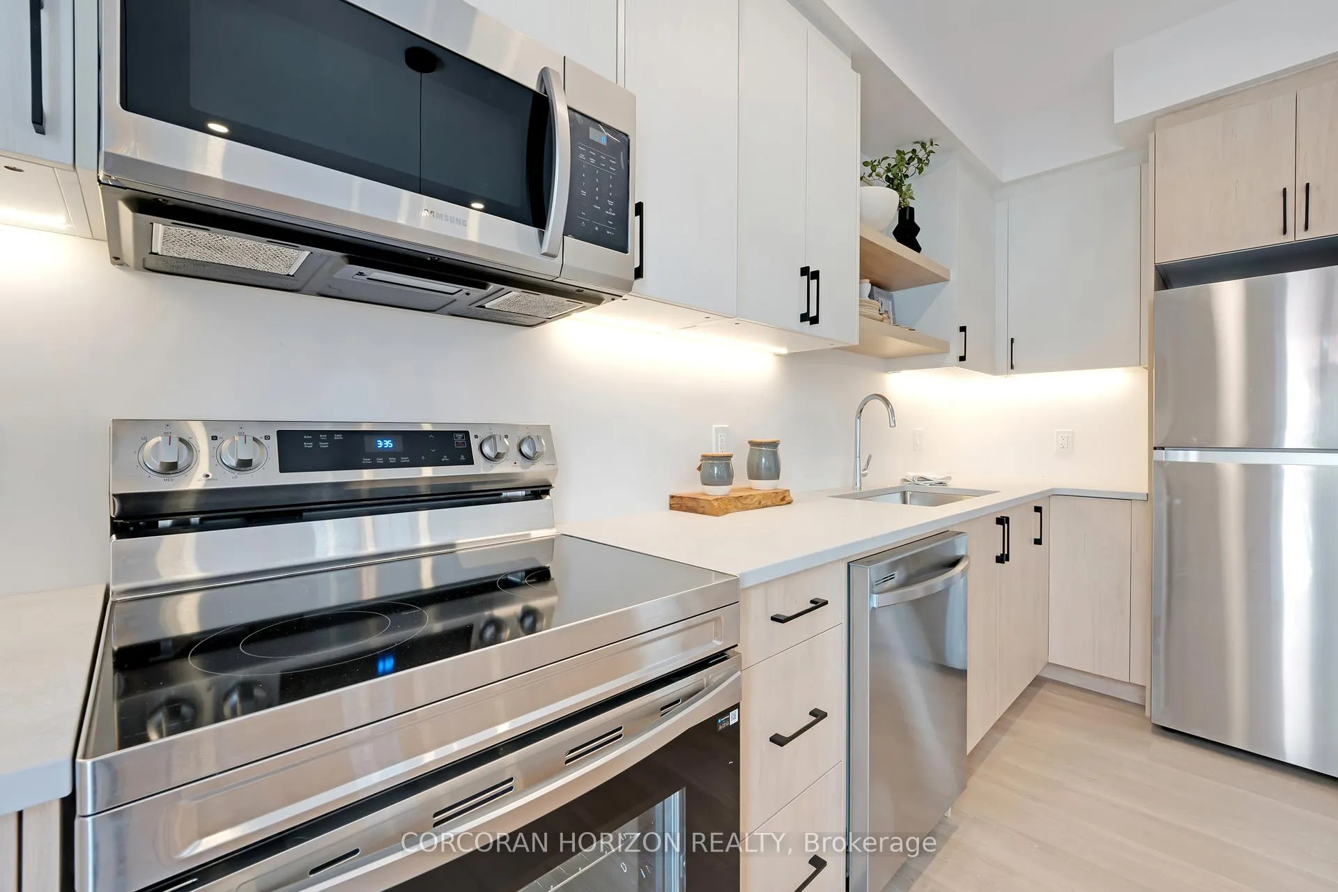 Photo 15 of Unit 1, 15 Cedar Street, Kitchener — HOMEH