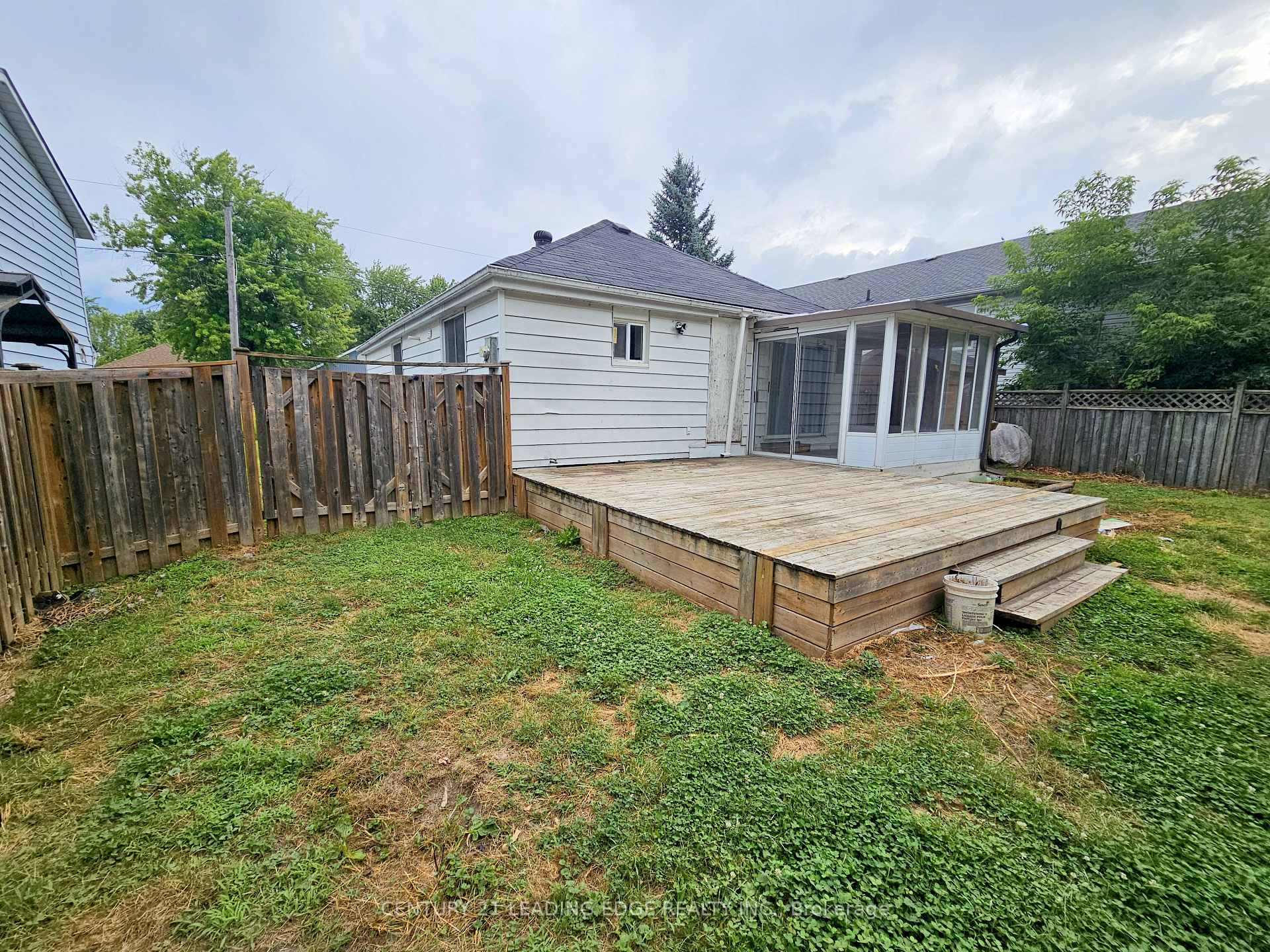 Photo 10 of 261 Parkway Avenue, Georgina, Keswick South — HOMEH