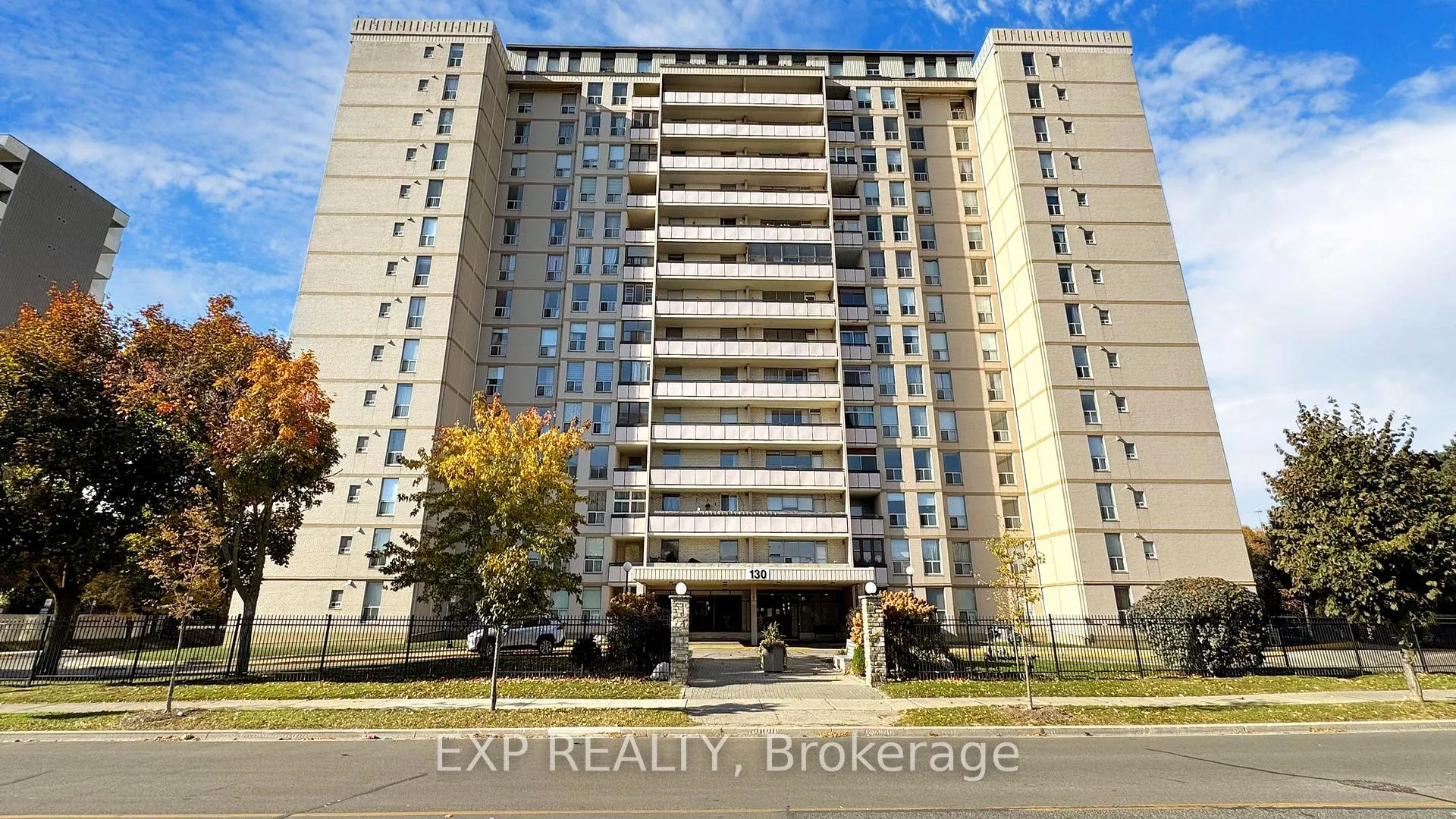 Photo 1 of Unit 906, 130 Neptune Drive, Toronto, Englemount-Lawrence — HOMEH