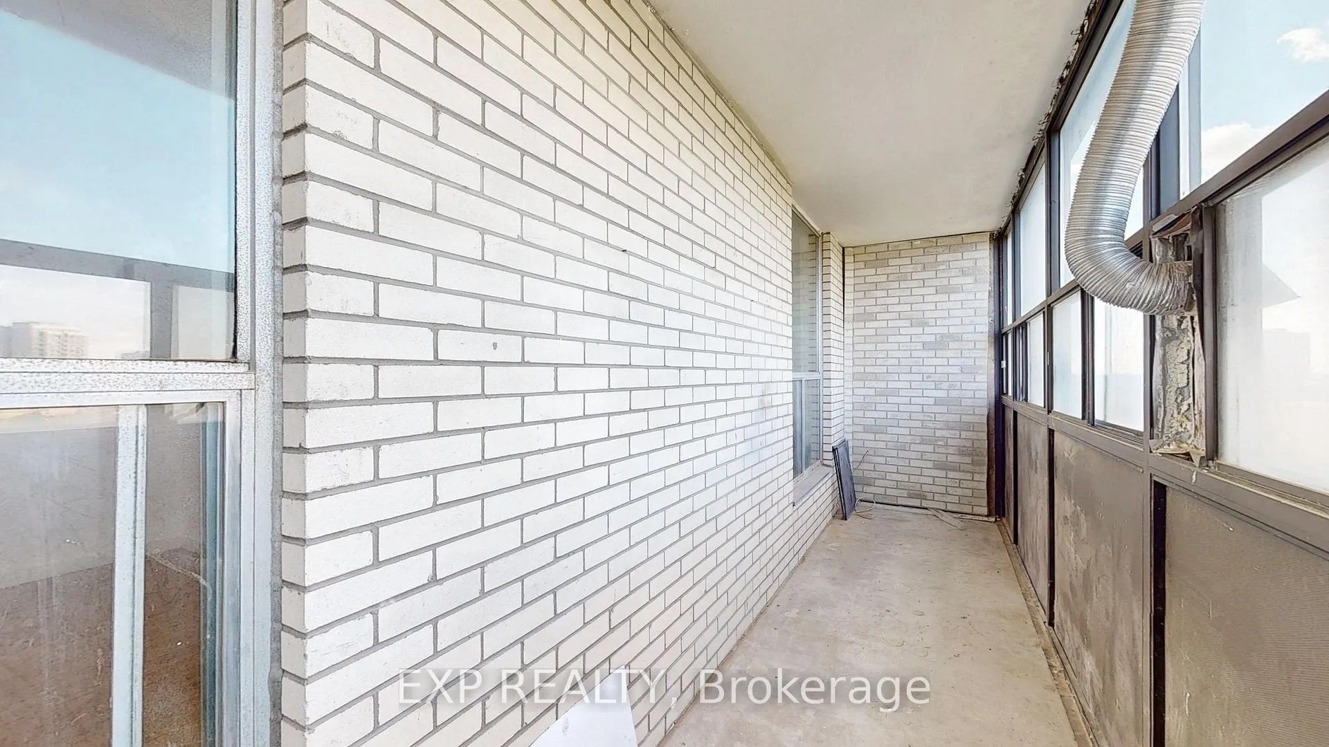 Photo 32 of Unit 906, 130 Neptune Drive, Toronto, Englemount-Lawrence — HOMEH