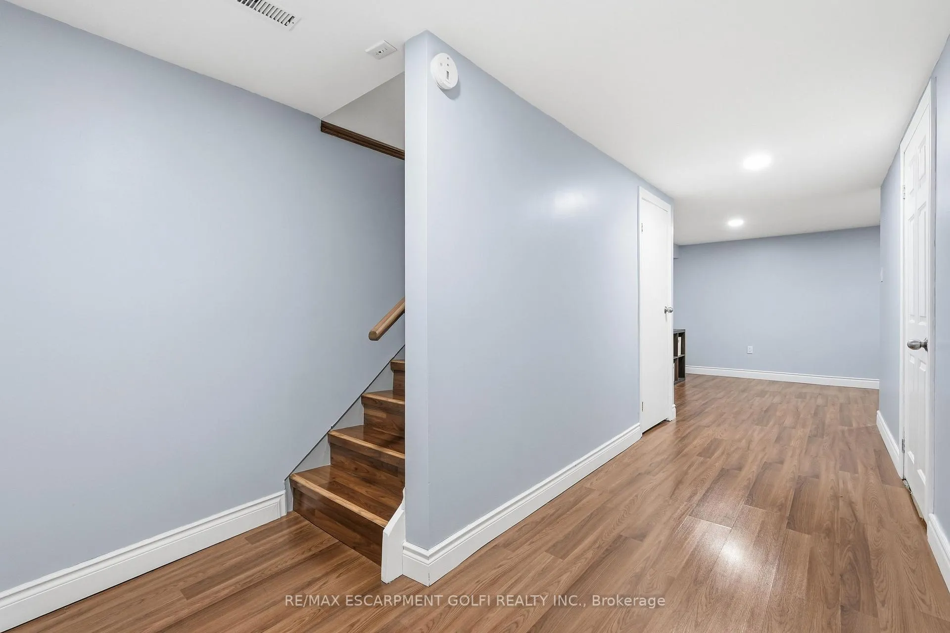 Photo 13 of 107 Broughton Avenue, Hamilton, Broughton — HOMEH