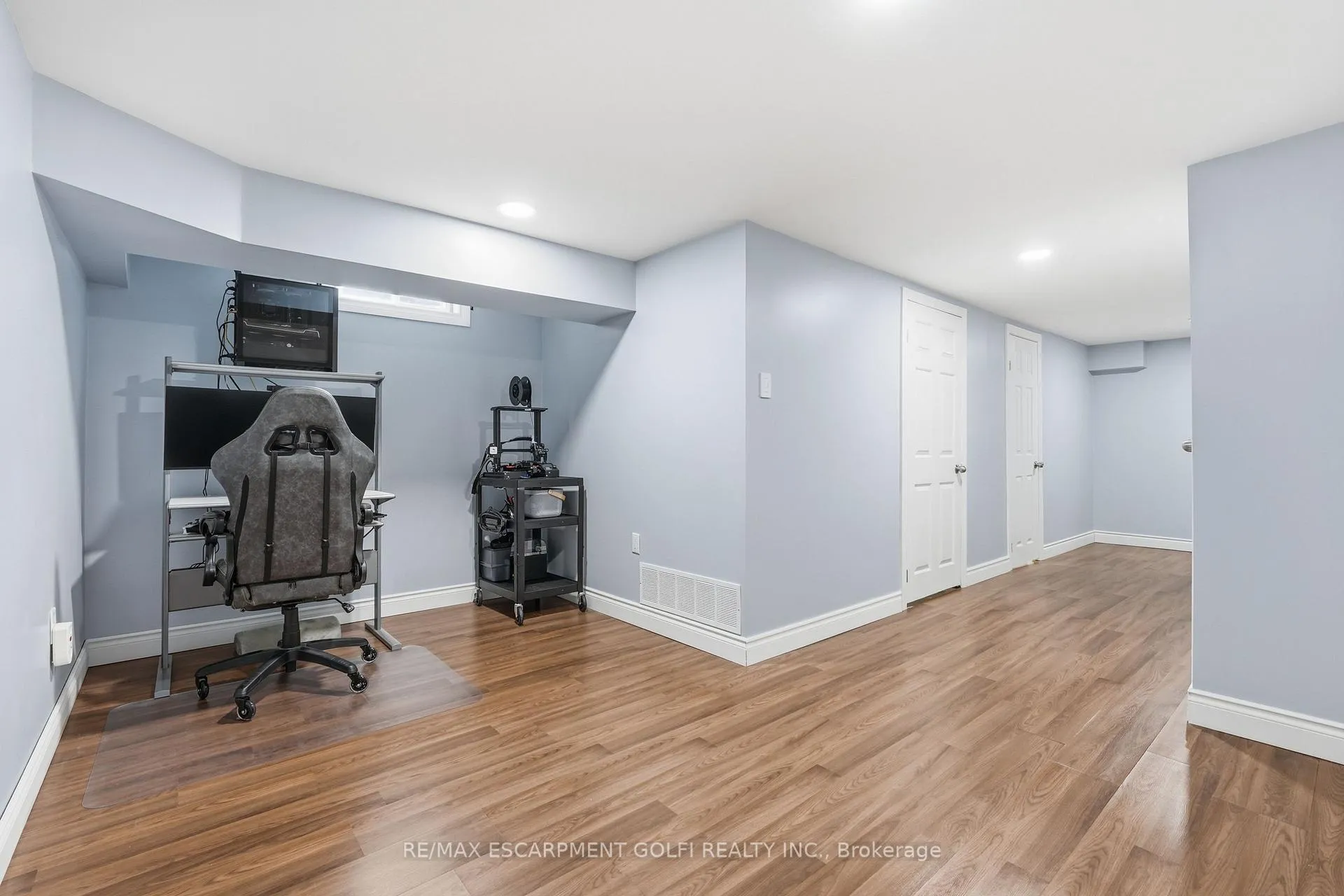 Photo 14 of 107 Broughton Avenue, Hamilton, Broughton — HOMEH