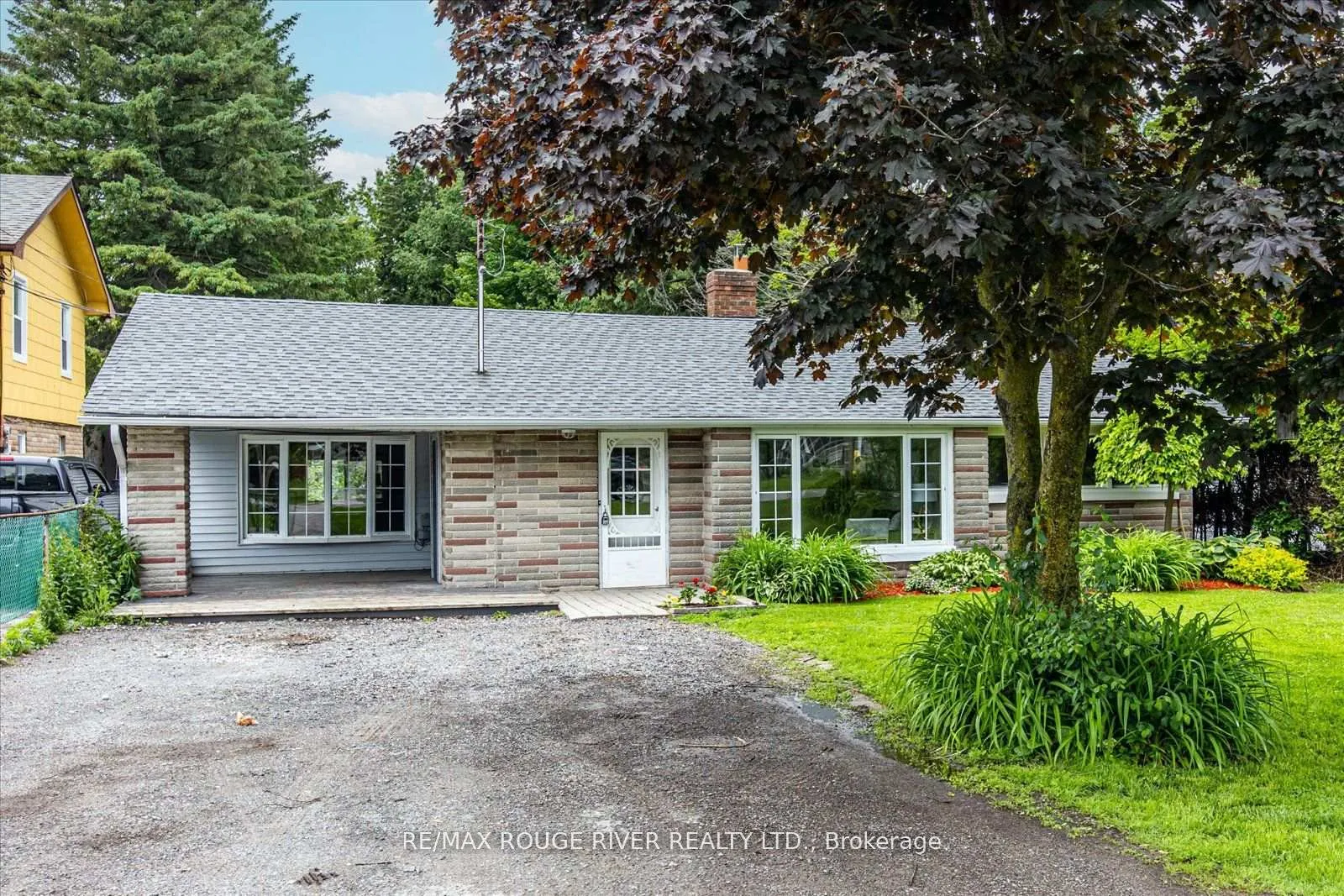 Photo 2 of 3346 Courtice Road, Clarington, Courtice — HOMEH