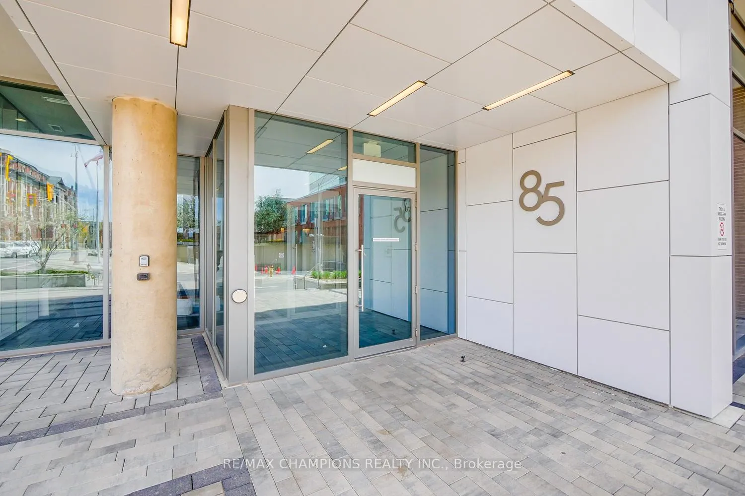 Photo 4 of Unit 709, 85 Duke Street W, Kitchener — HOMEH