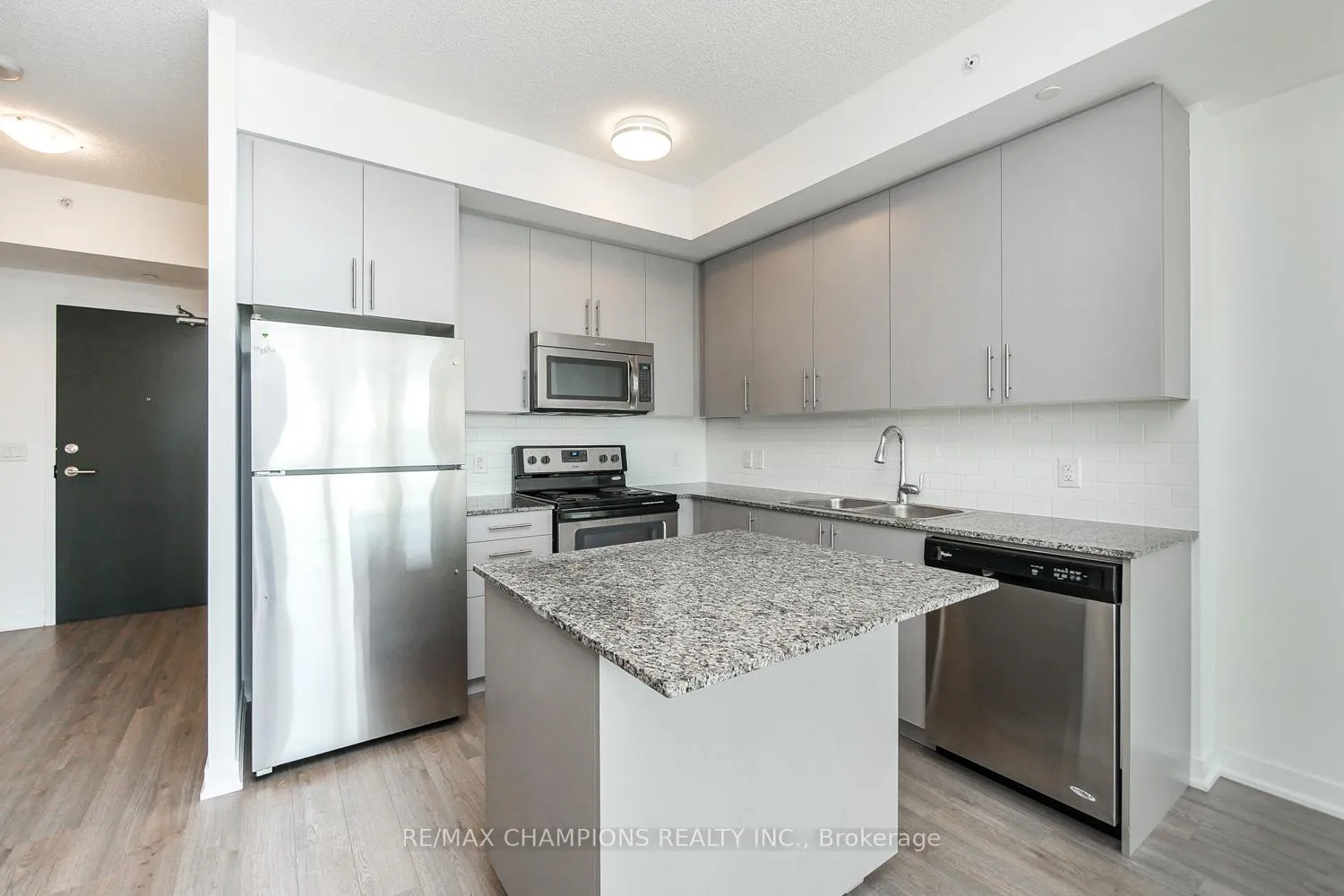 Photo 10 of Unit 709, 85 Duke Street W, Kitchener — HOMEH