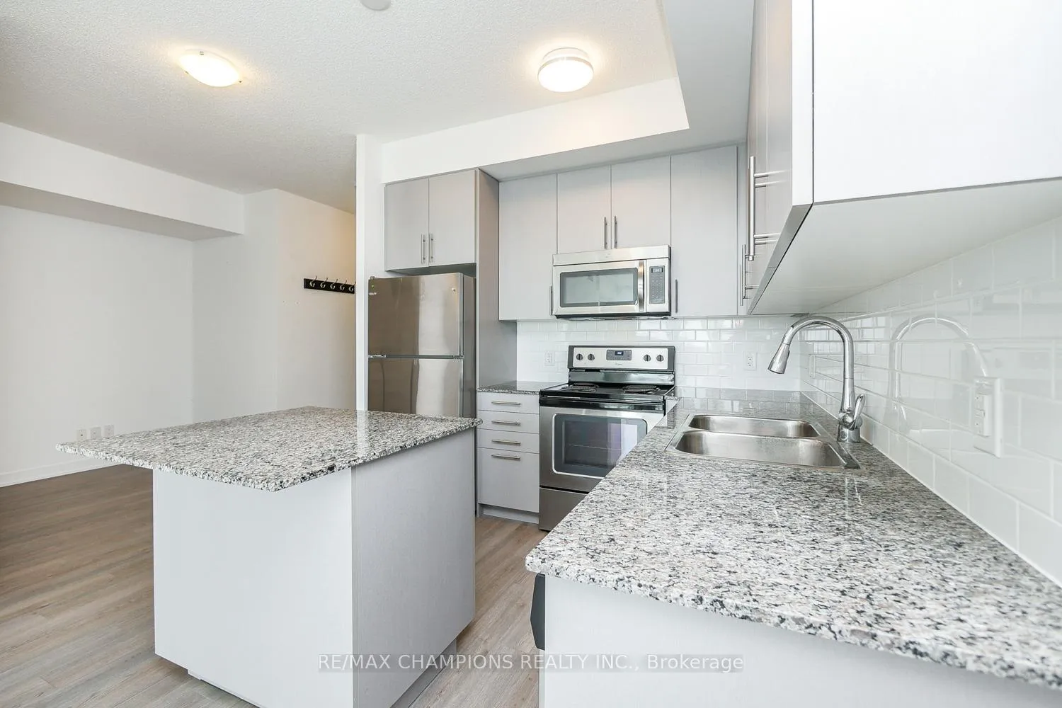 Photo 19 of Unit 709, 85 Duke Street W, Kitchener — HOMEH