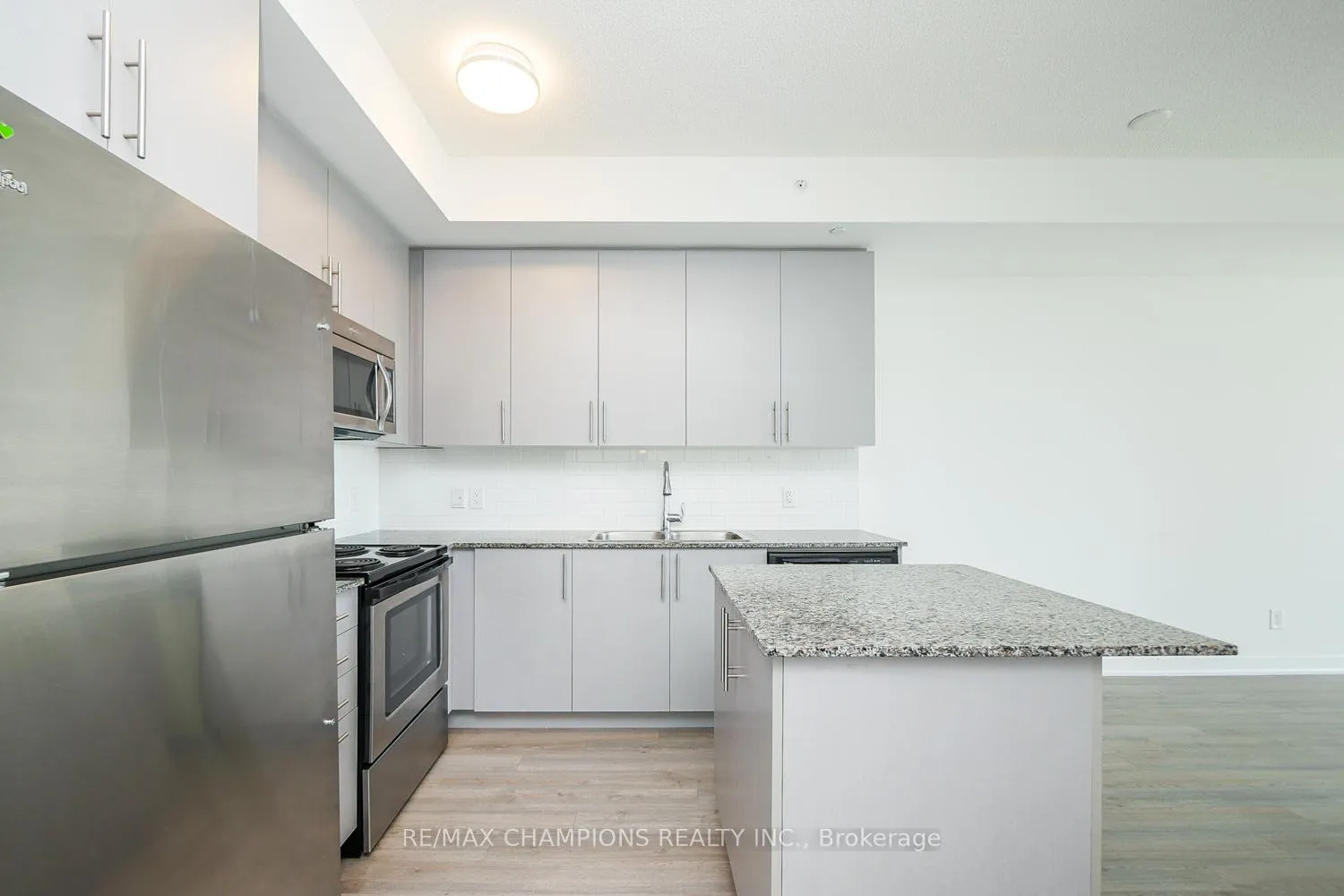 Photo 20 of Unit 709, 85 Duke Street W, Kitchener — HOMEH