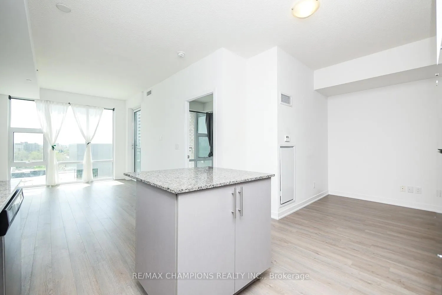 Photo 21 of Unit 709, 85 Duke Street W, Kitchener — HOMEH