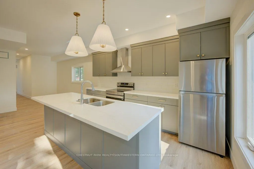 Photo 8 of 20 Stanley Avenue, Kitchener — HOMEH