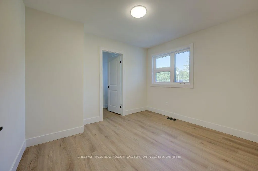 Photo 16 of 20 Stanley Avenue, Kitchener — HOMEH