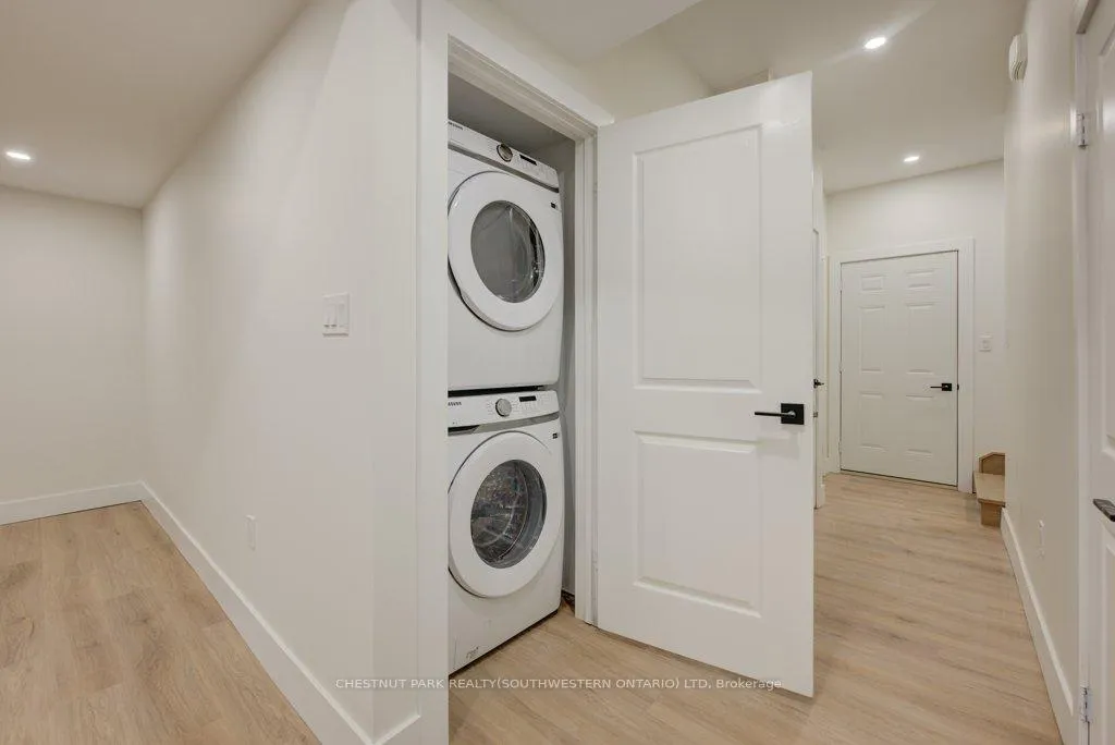Photo 37 of 20 Stanley Avenue, Kitchener — HOMEH