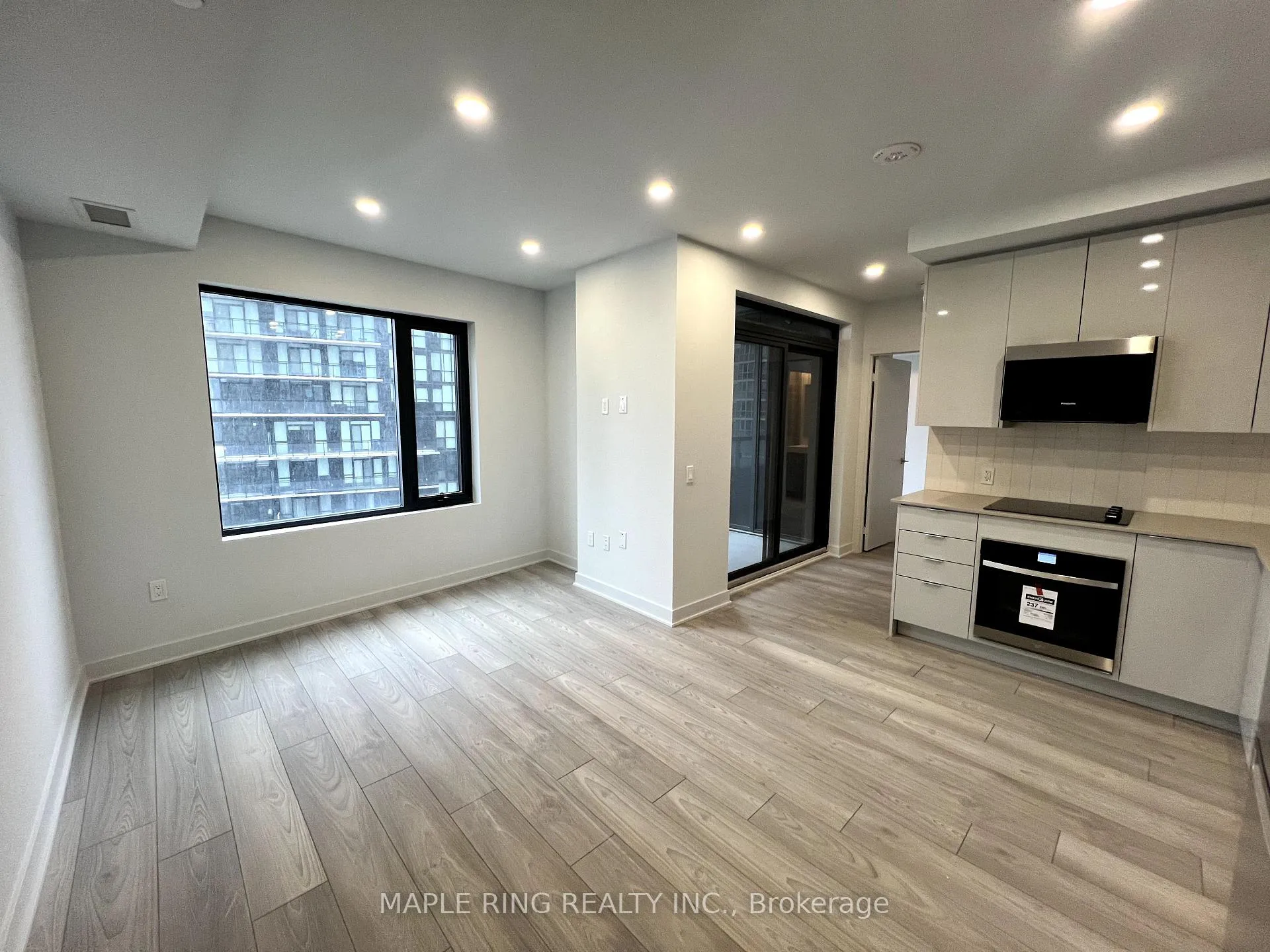Photo 1 of Unit 2605, 2920 Highway 7 Road, Vaughan, Concord — HOMEH