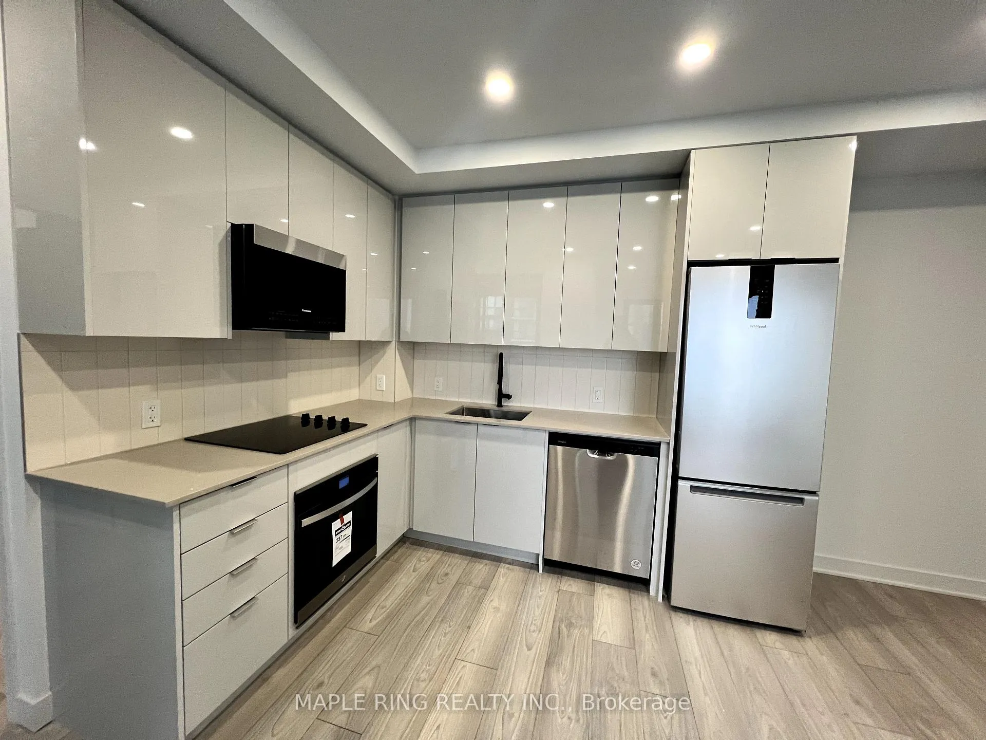 Photo 3 of Unit 2605, 2920 Highway 7 Road, Vaughan, Concord — HOMEH