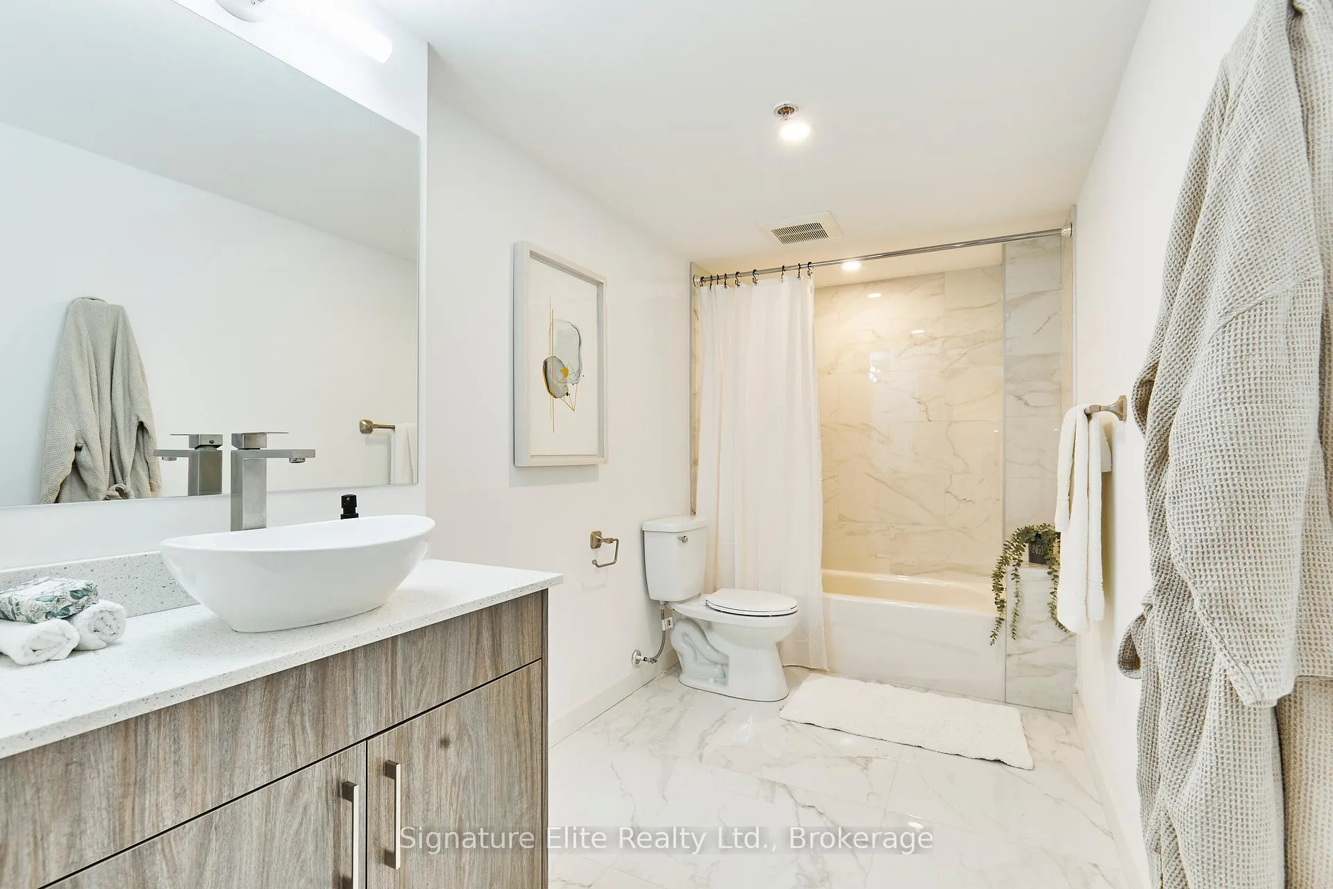 Photo 30 of Unit 201, 45 Connaught Avenue, Toronto, Greenwood-Coxwell — HOMEH