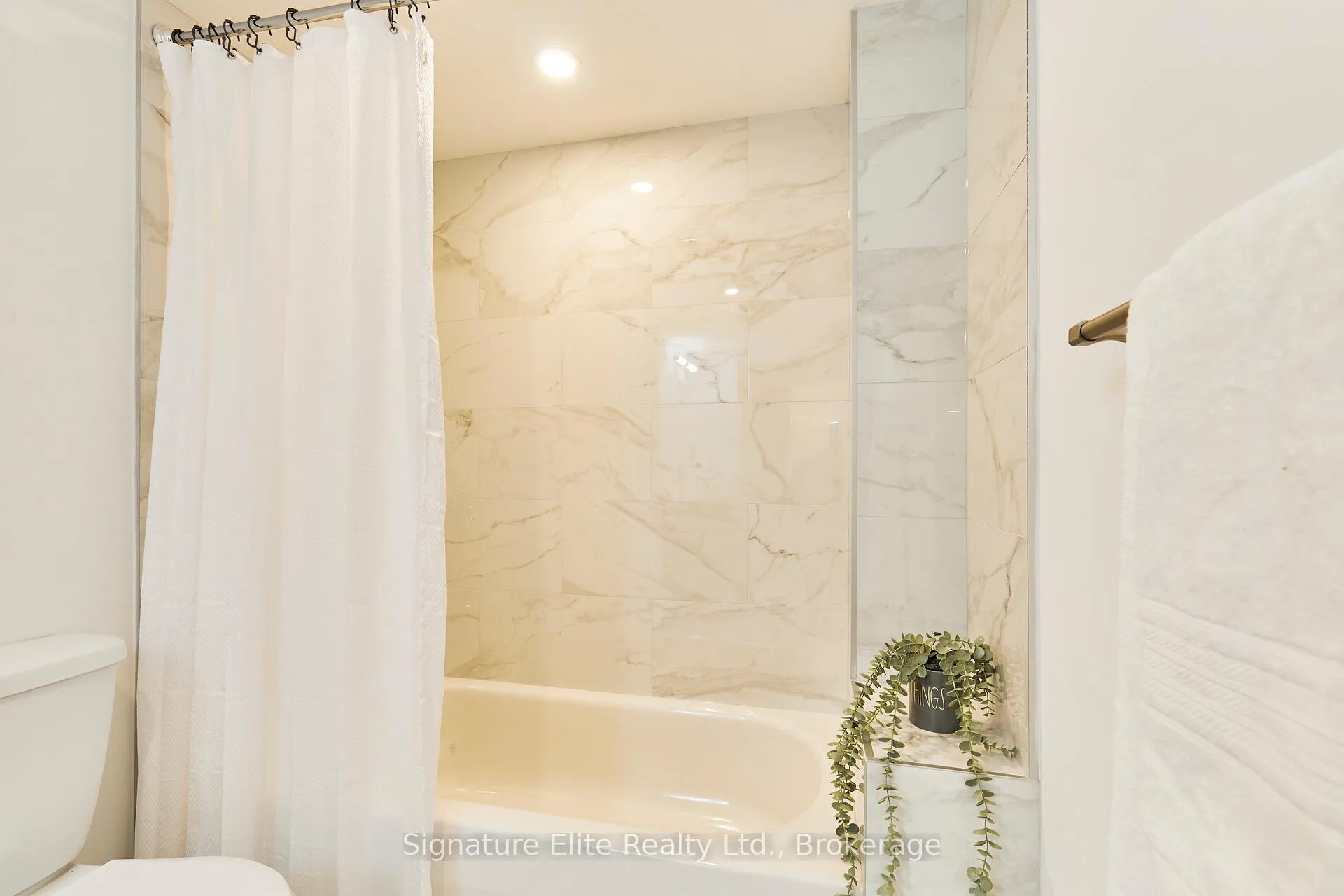 Photo 32 of Unit 201, 45 Connaught Avenue, Toronto, Greenwood-Coxwell — HOMEH