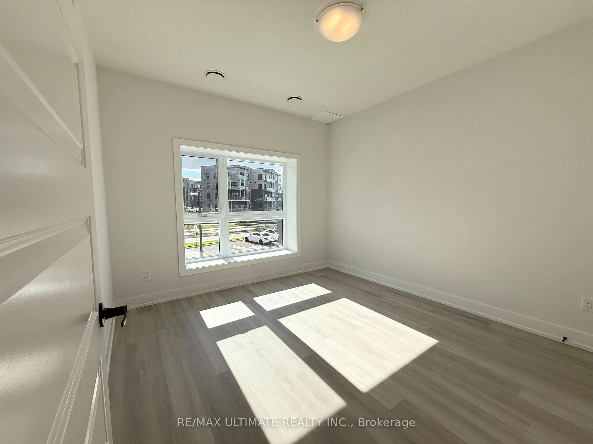 Photo 10 of Unit 213, 1100 Lackner Place, Kitchener — HOMEH