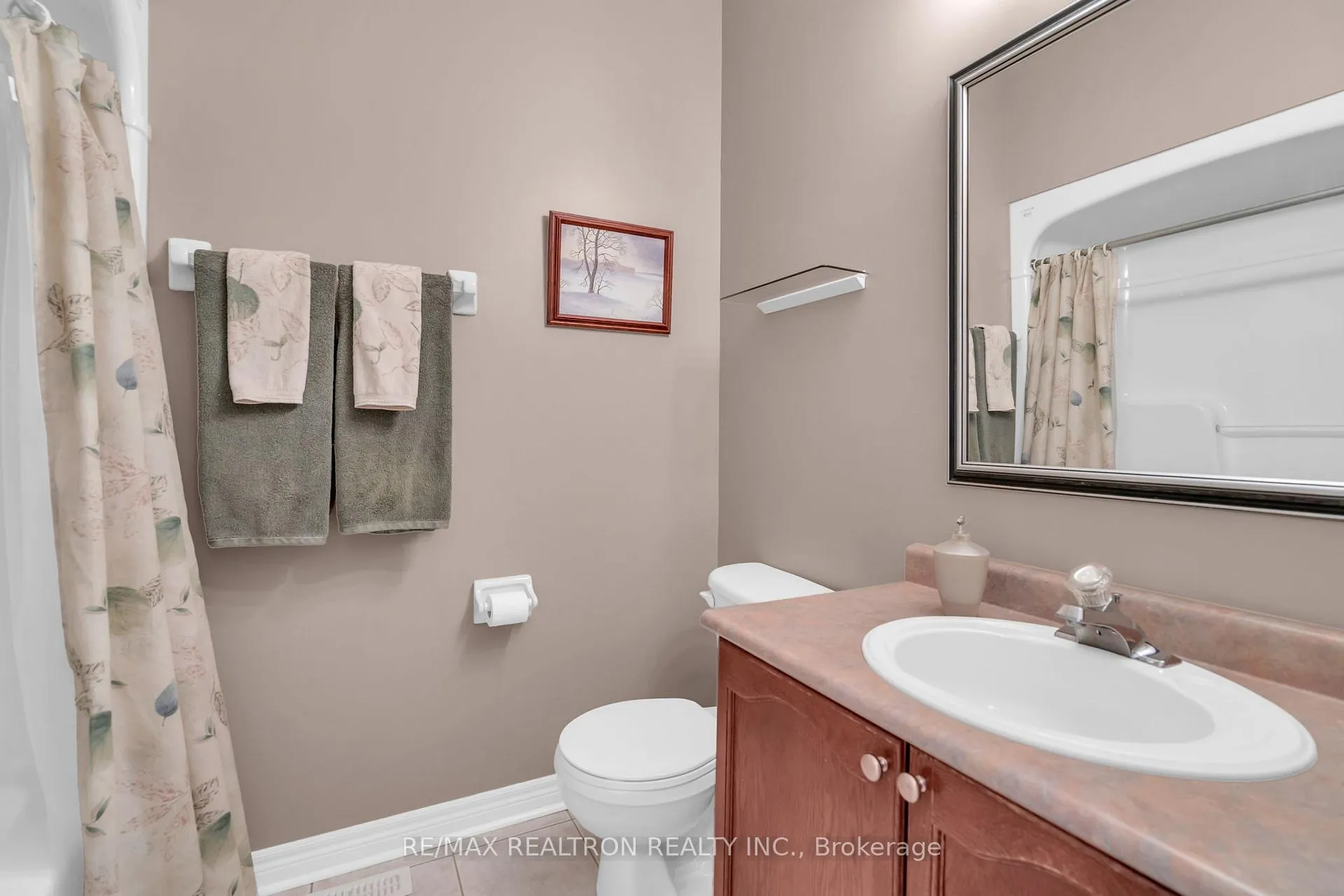 Photo 20 of 17 Marchant Circle, King, Schomberg — HOMEH