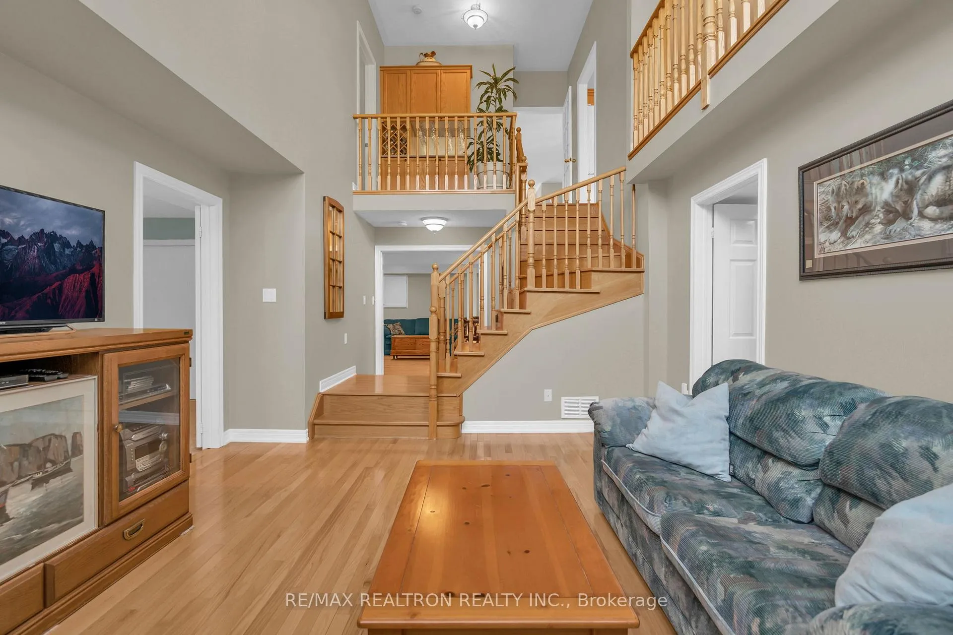 Photo 24 of 17 Marchant Circle, King, Schomberg — HOMEH