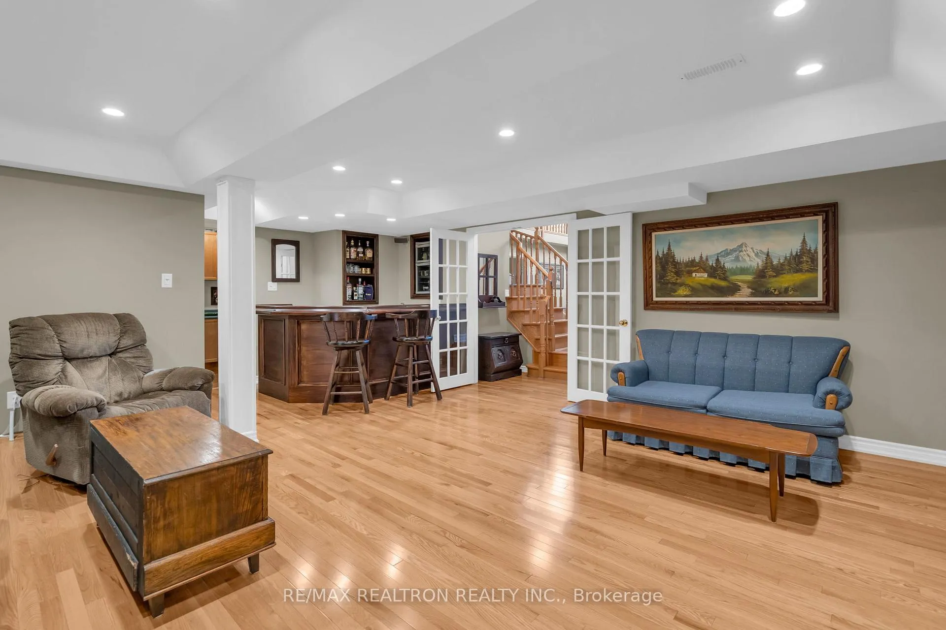 Photo 30 of 17 Marchant Circle, King, Schomberg — HOMEH