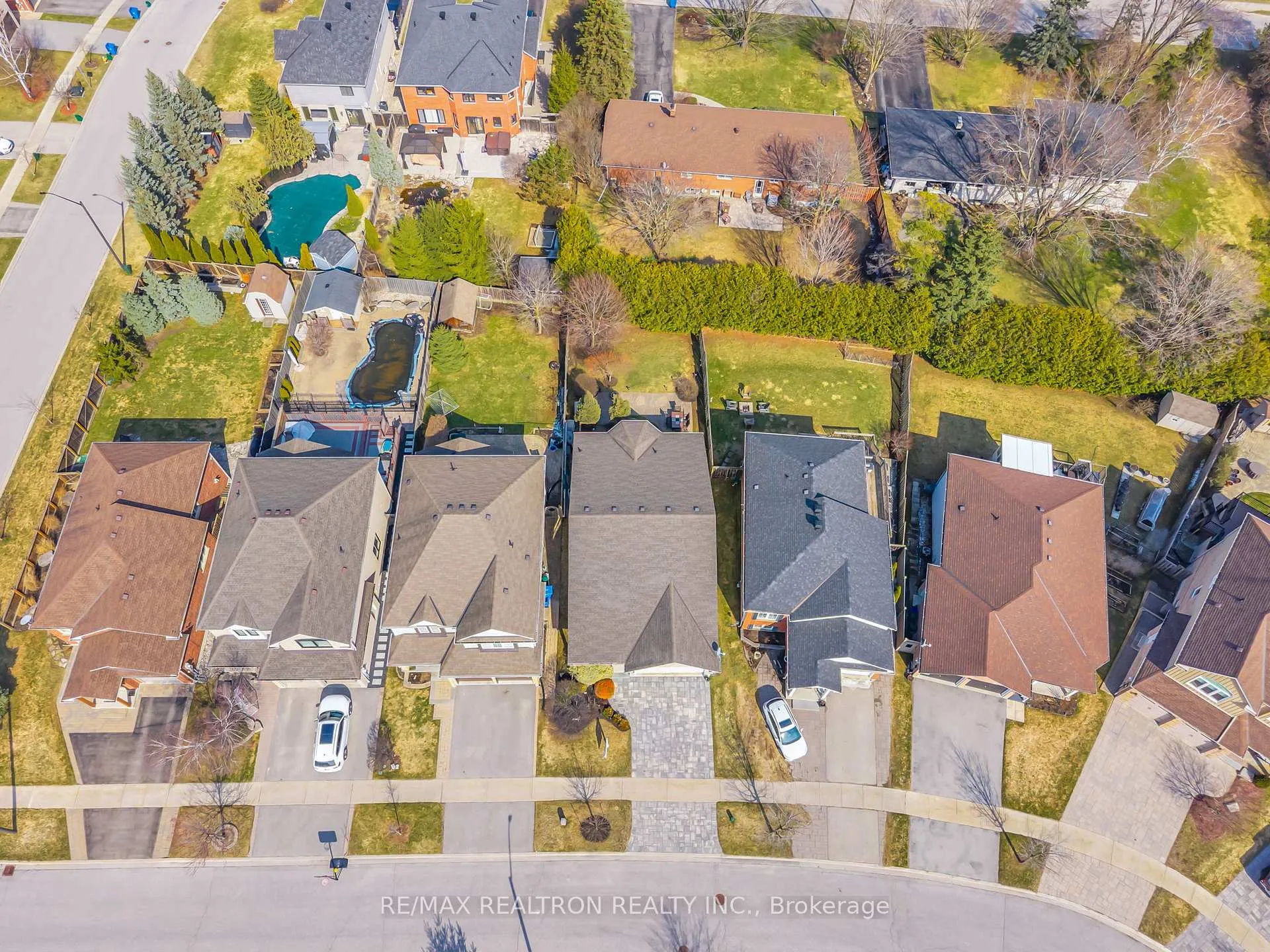 Photo 38 of 17 Marchant Circle, King, Schomberg — HOMEH