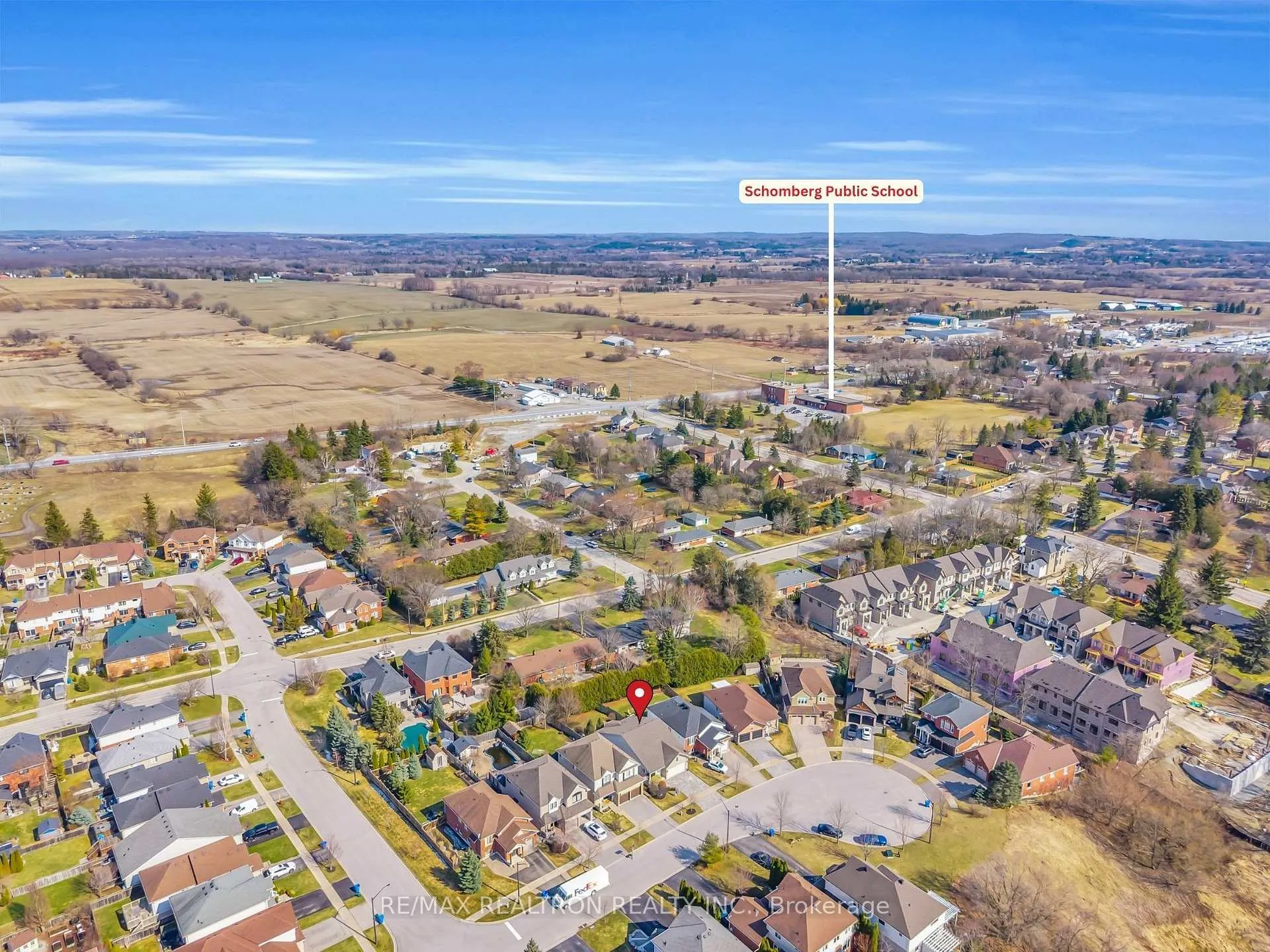 Photo 41 of 17 Marchant Circle, King, Schomberg — HOMEH