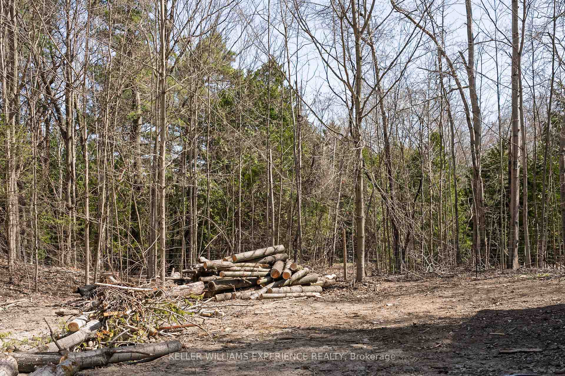 Photo 11 of 8294 County Rd 27, Essa, Rural Essa — HOMEH