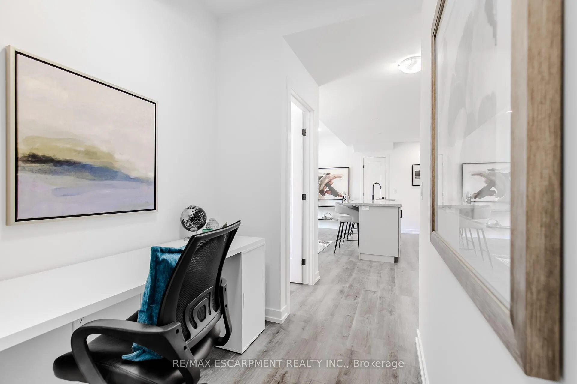 Photo 14 of 243 Burke Street, Hamilton, Waterdown — HOMEH