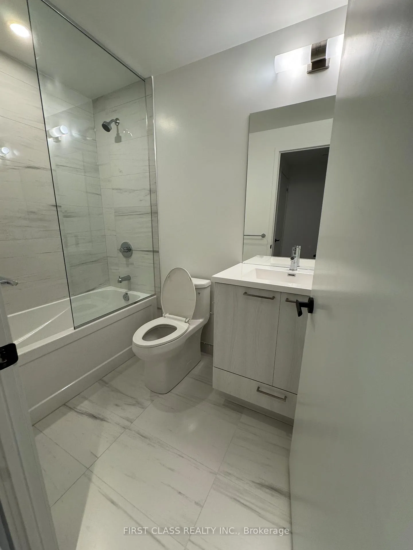 Photo 9 of Unit 3309, 225 Commerce Street, Vaughan, Vaughan Corporate Centre — HOMEH