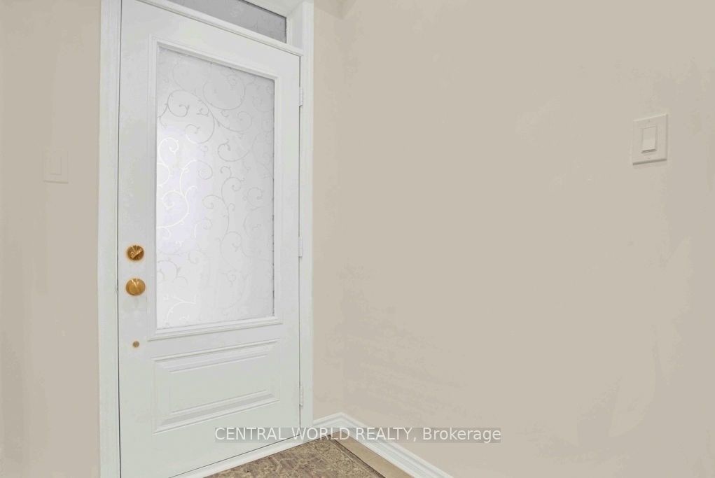 Photo 5 of 378 Arthur Bonner Avenue, Markham, Cornell — HOMEH