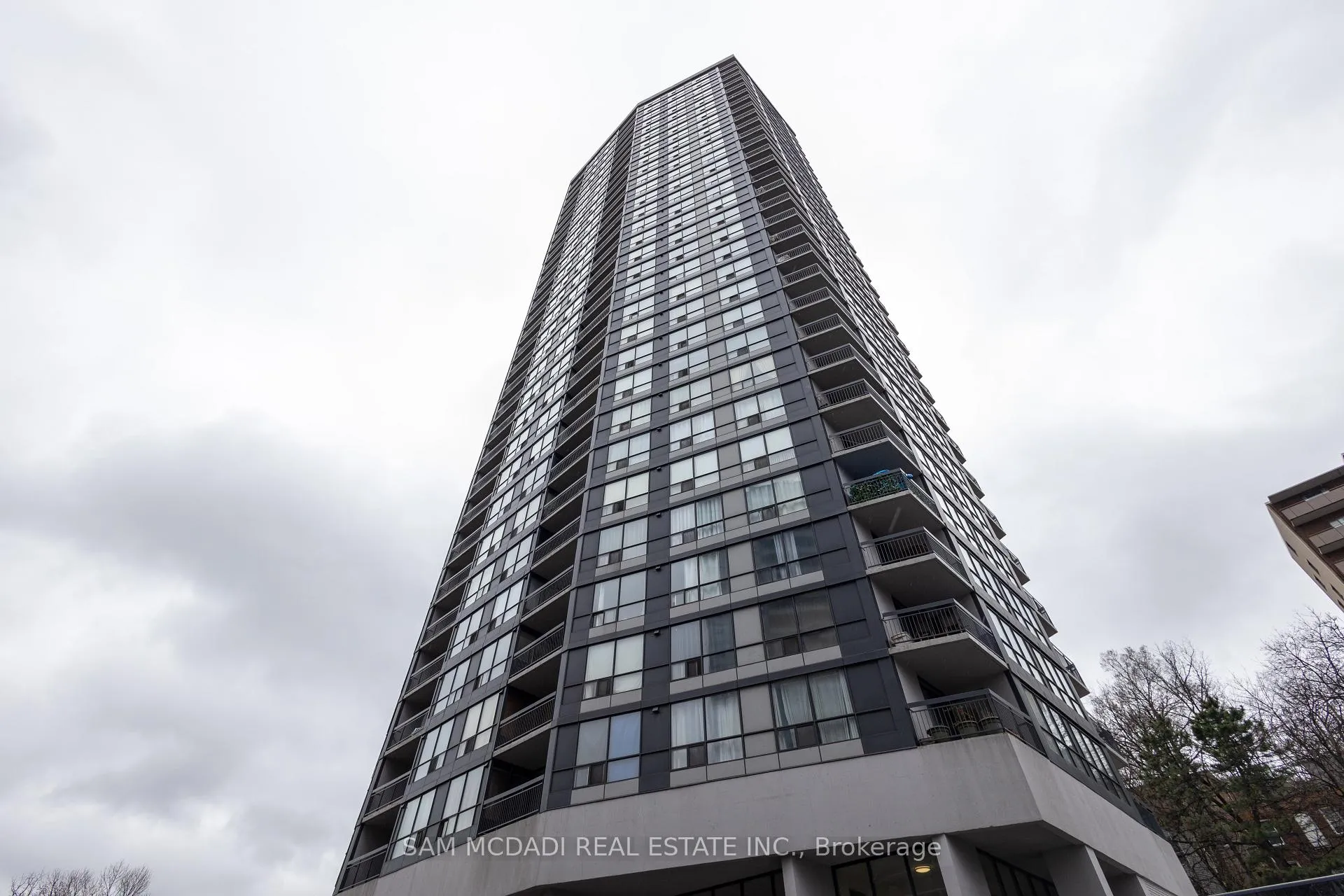 Photo 1 of Unit 2008, 150 Charlton Avenue E, Hamilton, Corktown — HOMEH