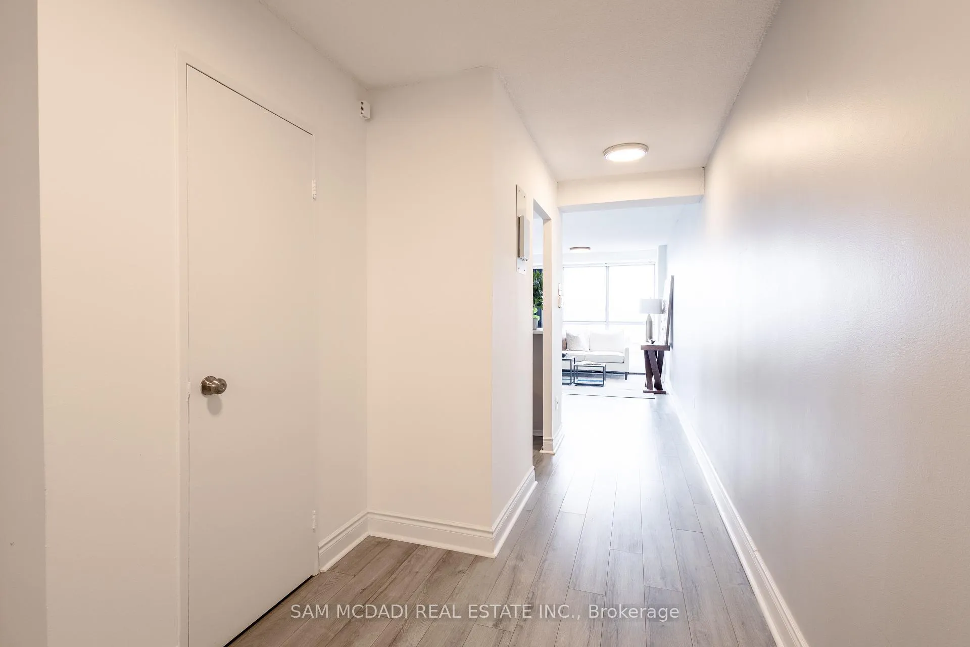 Photo 10 of Unit 2008, 150 Charlton Avenue E, Hamilton, Corktown — HOMEH