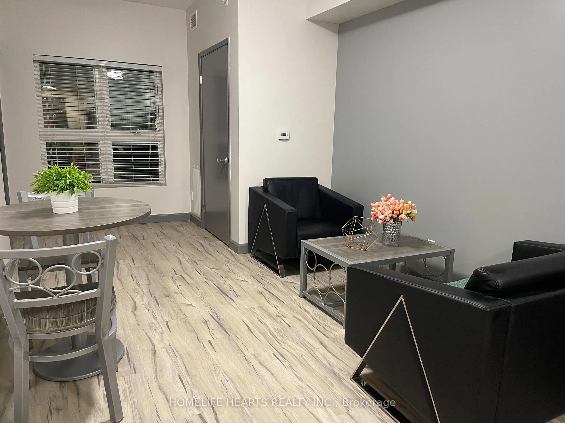Photo 4 of Unit 367, 258C Sunview Street, Waterloo — HOMEH