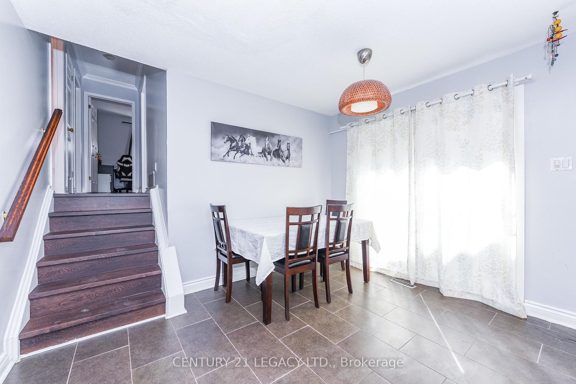 Photo 12 of 11 Bruce Beer Drive, Brampton, Madoc — HOMEH