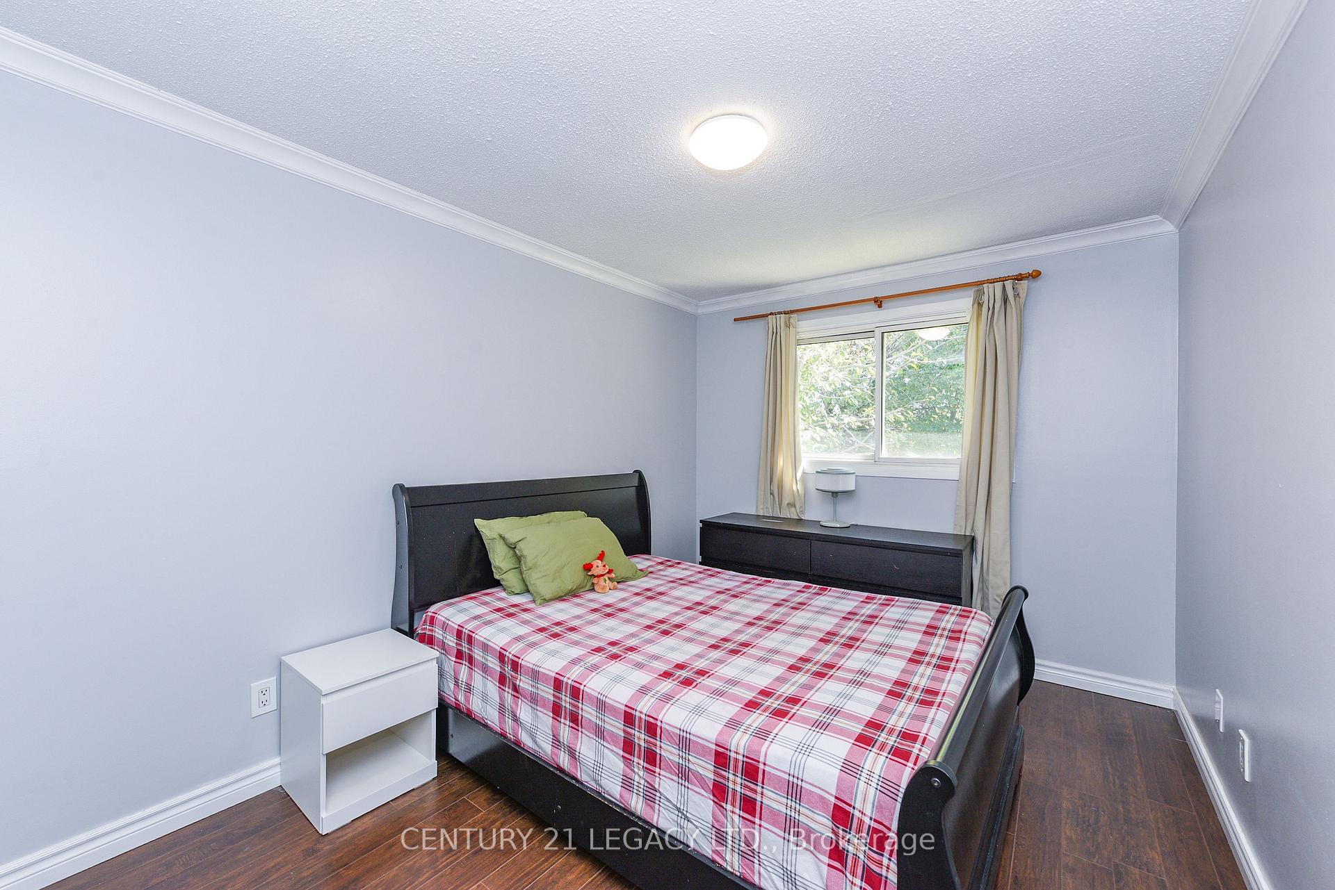 Photo 24 of 11 Bruce Beer Drive, Brampton, Madoc — HOMEH