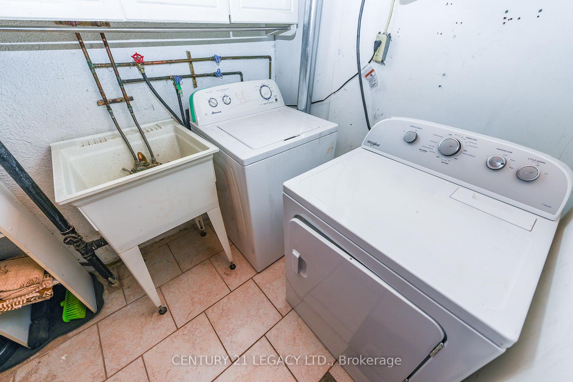 Photo 29 of 11 Bruce Beer Drive, Brampton, Madoc — HOMEH