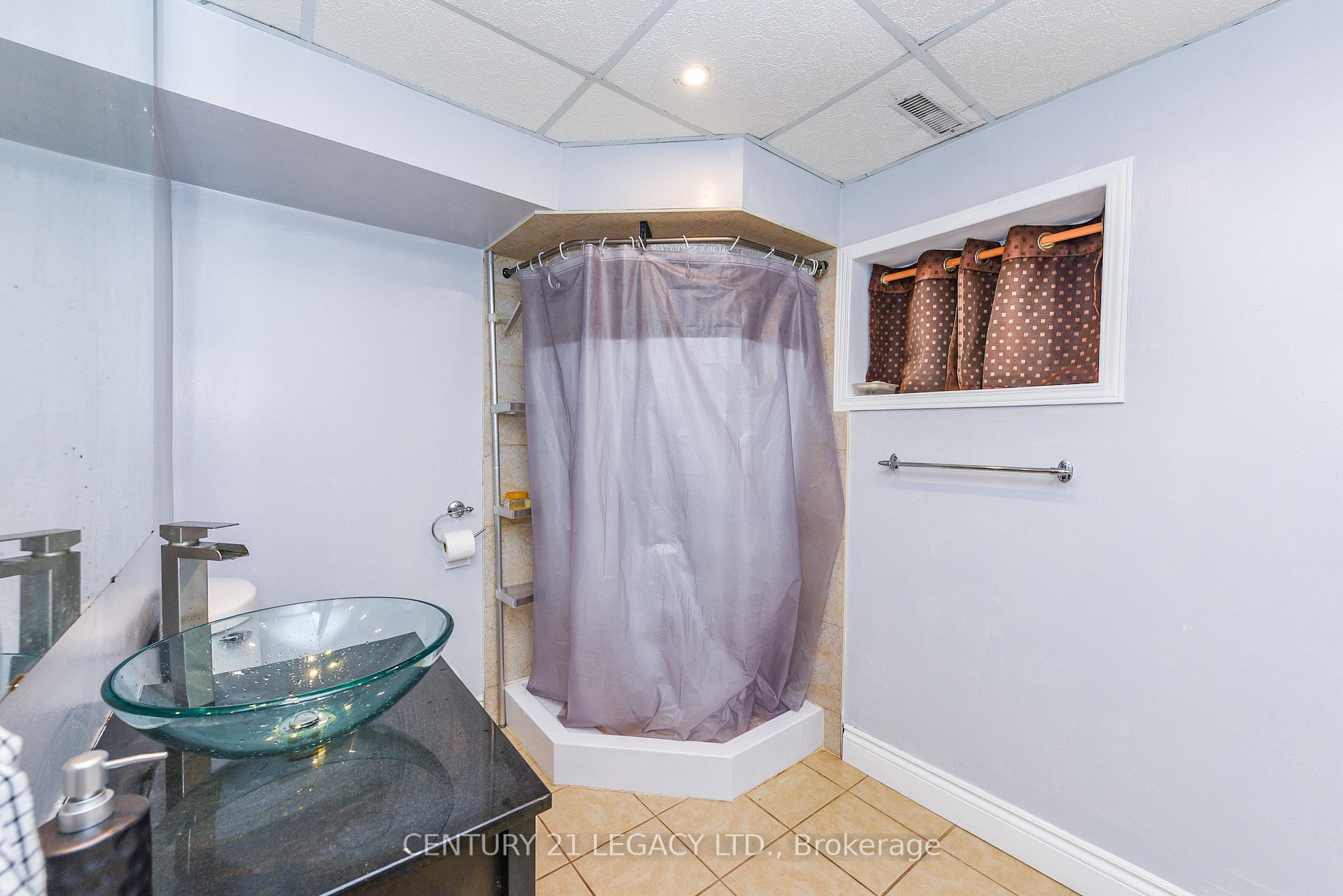 Photo 31 of 11 Bruce Beer Drive, Brampton, Madoc — HOMEH