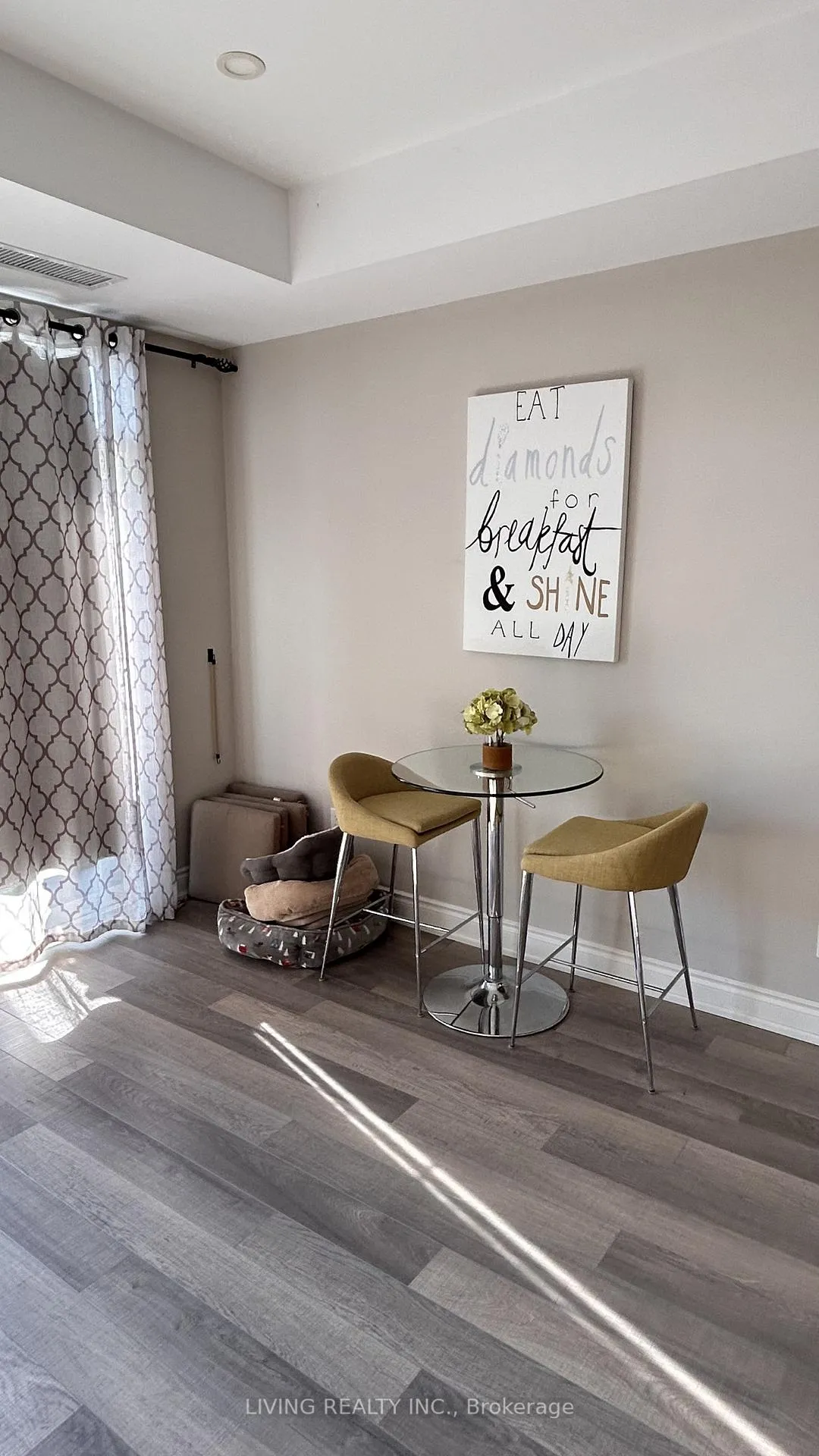 Photo 6 of Unit 202, 17 Baldwin Street, Whitby, Brooklin — HOMEH