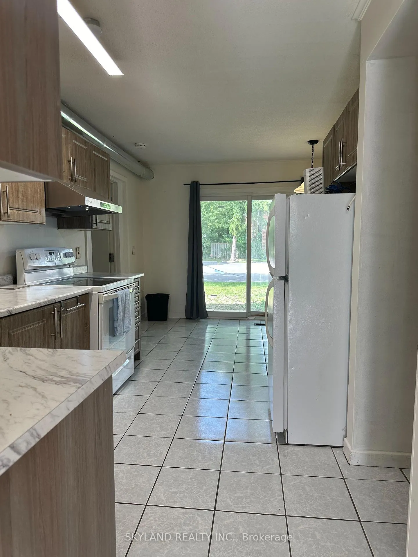 Photo 5 of Unit 72, 121 University Avenue, Waterloo, Downtown Waterloo — HOMEH