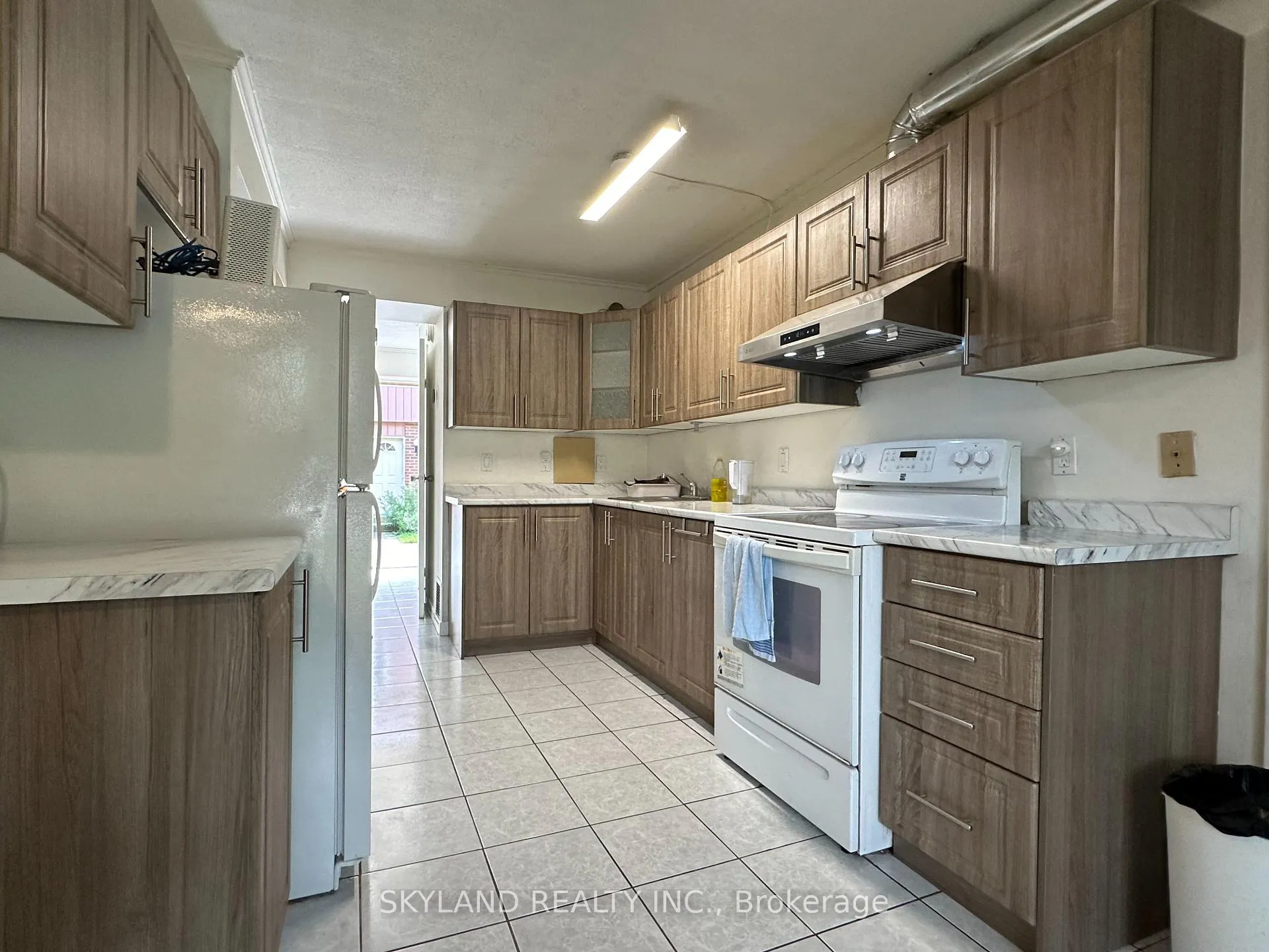 Photo 6 of Unit 72, 121 University Avenue, Waterloo, Downtown Waterloo — HOMEH