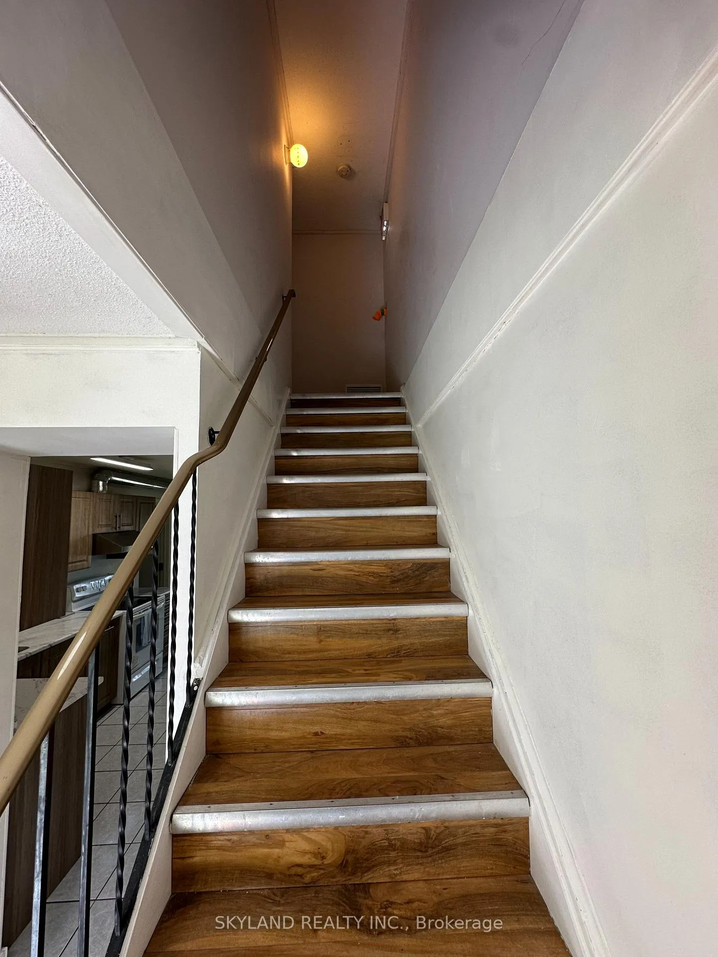 Photo 12 of Unit 72, 121 University Avenue, Waterloo, Downtown Waterloo — HOMEH