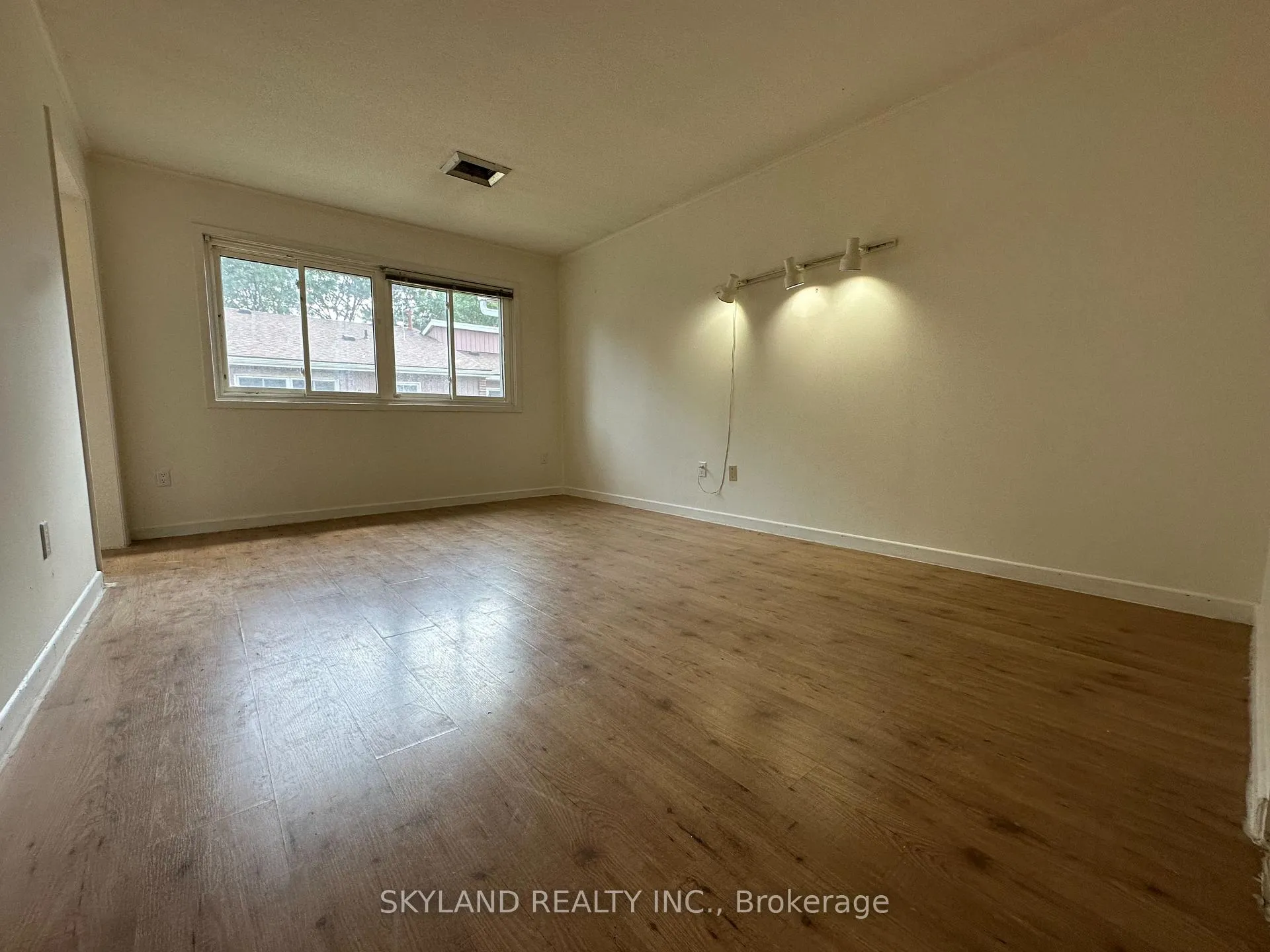 Photo 19 of Unit 72, 121 University Avenue, Waterloo, Downtown Waterloo — HOMEH
