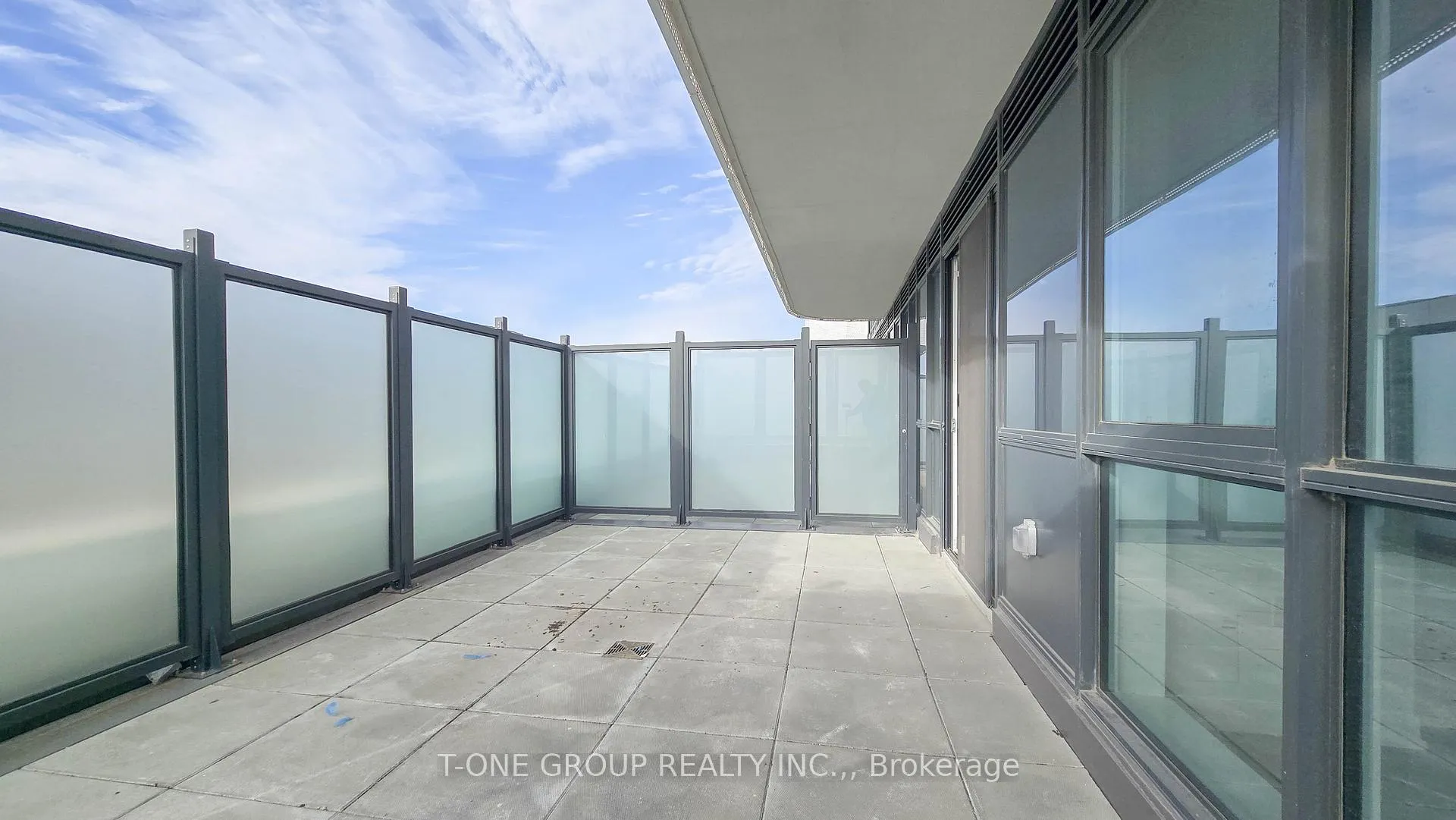 Photo 15 of Unit 518, 8 Interchange Way, Vaughan, Vaughan Corporate Centre — HOMEH