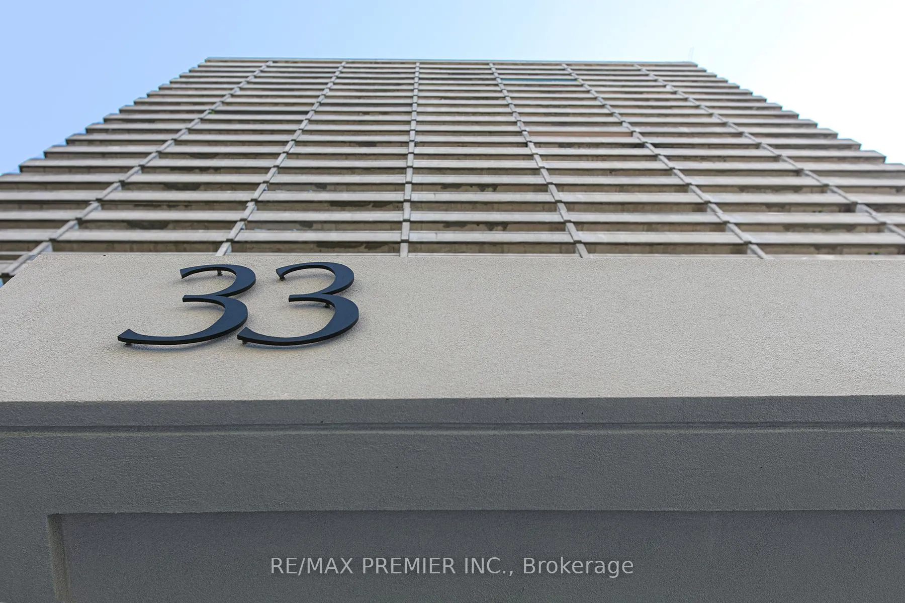 Front of Unit 1806, 33 Isabella Street