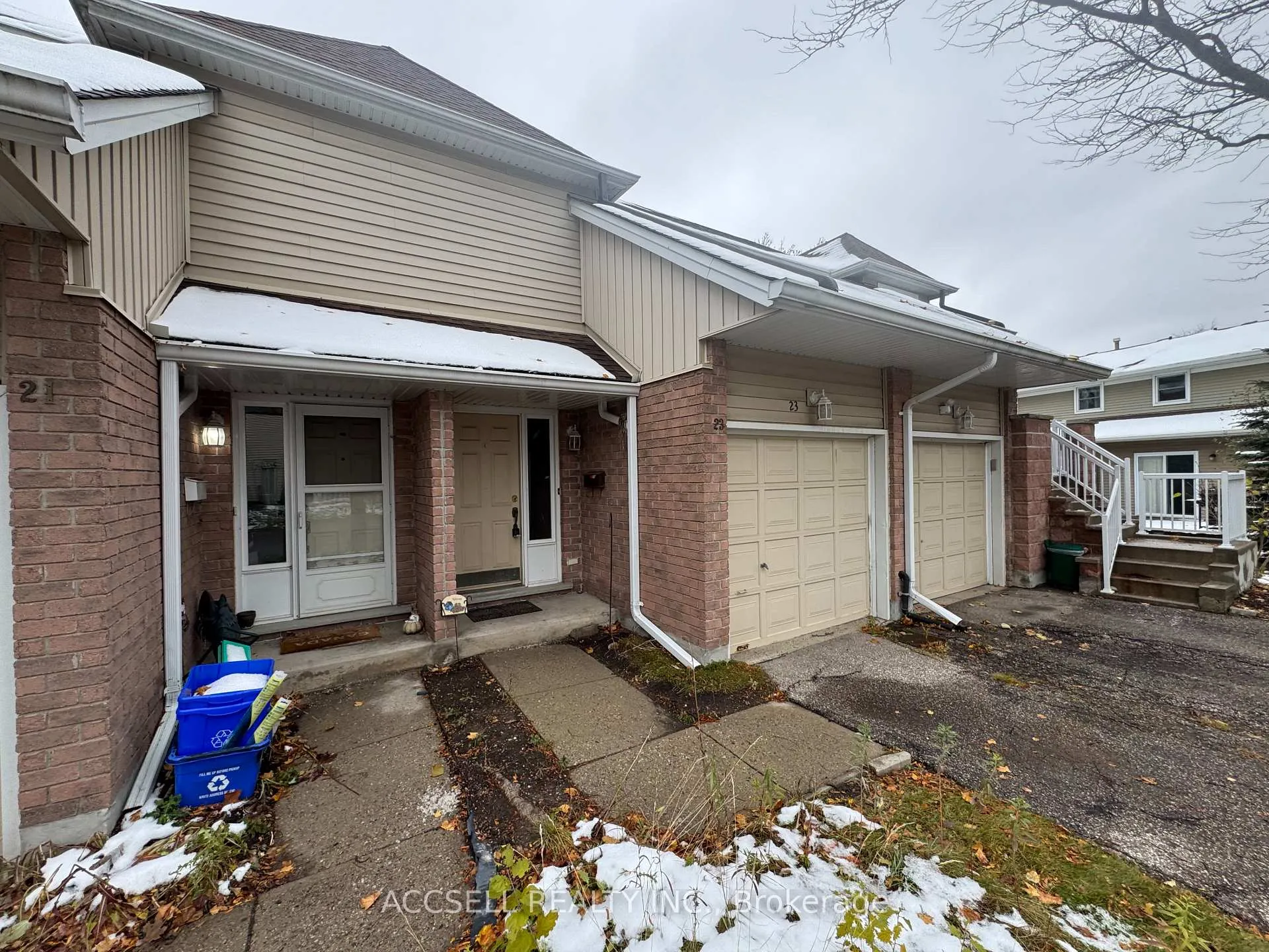 Photo 1 of Unit 23, 240 Highland Crescent, Kitchener — HOMEH