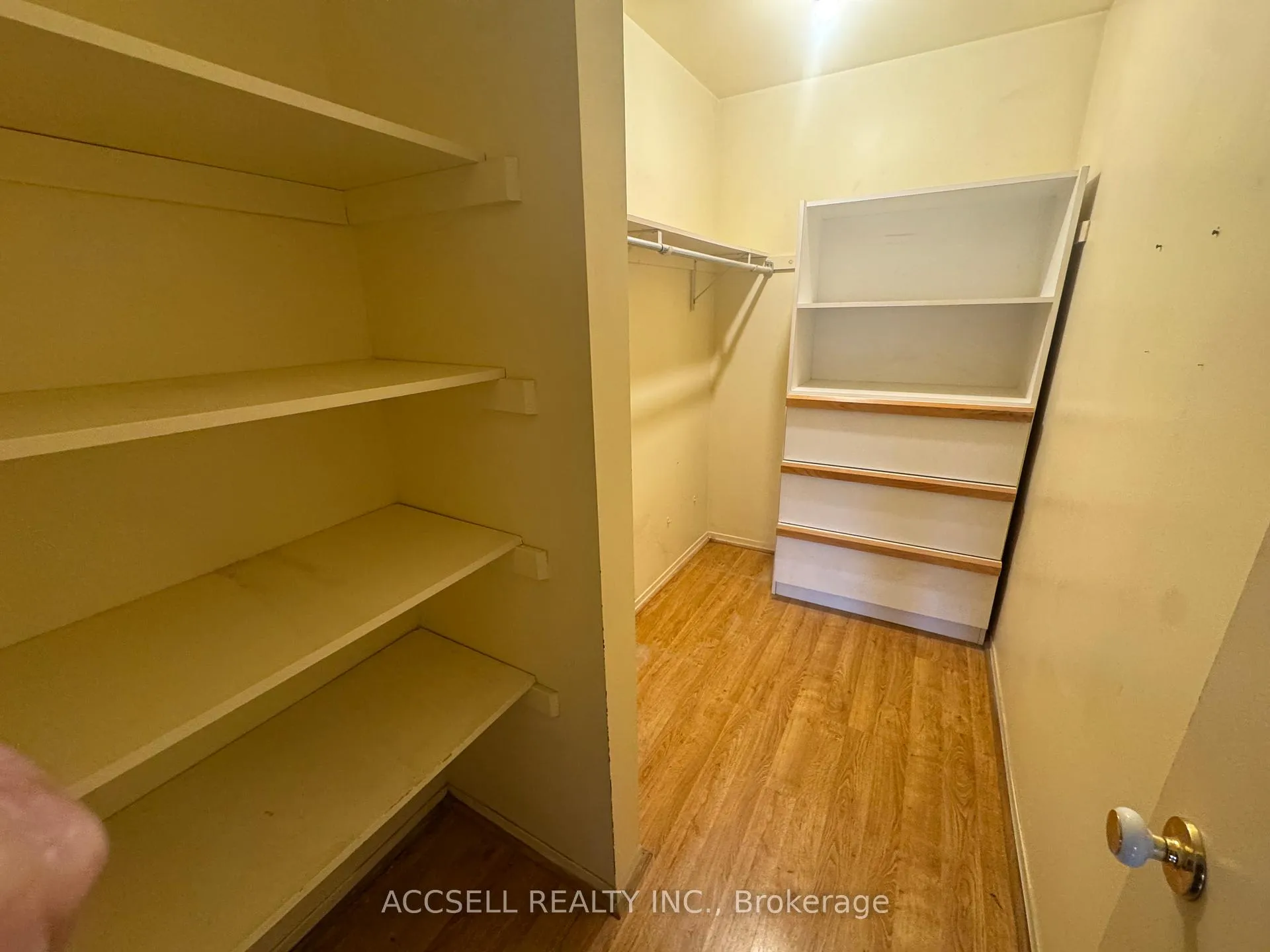 Photo 7 of Unit 23, 240 Highland Crescent, Kitchener — HOMEH