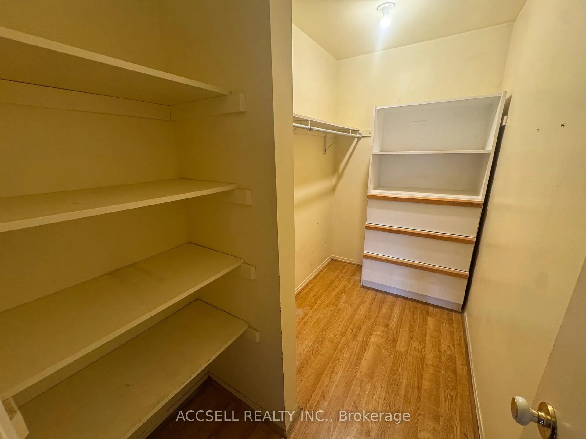 Photo 8 of Unit 23, 240 Highland Crescent, Kitchener — HOMEH