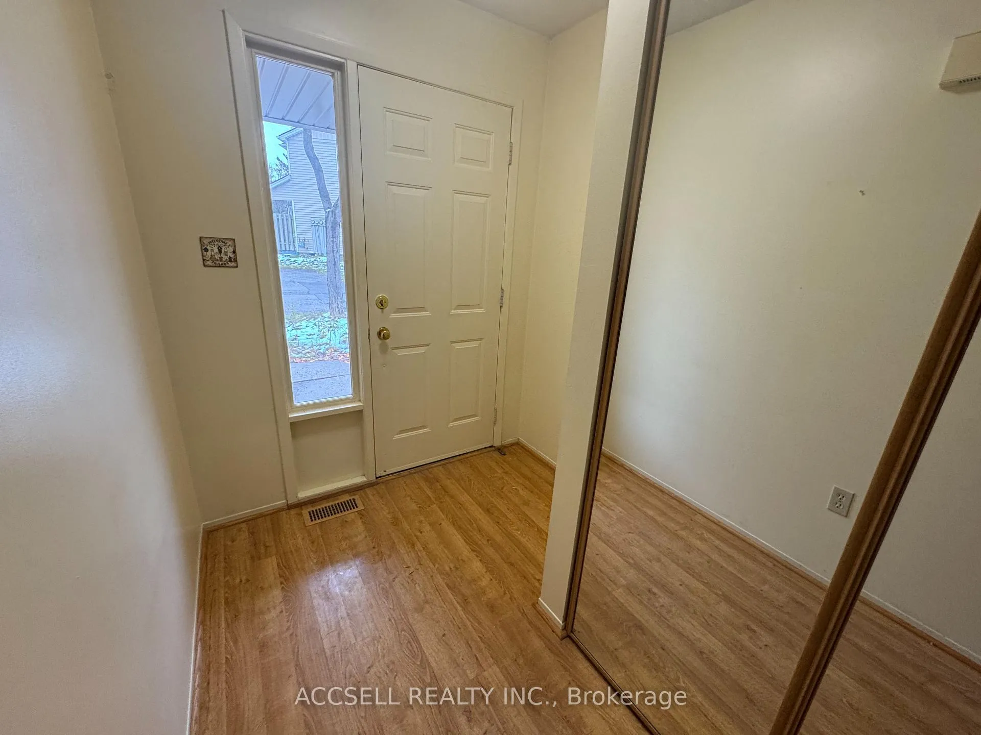 Photo 12 of Unit 23, 240 Highland Crescent, Kitchener — HOMEH